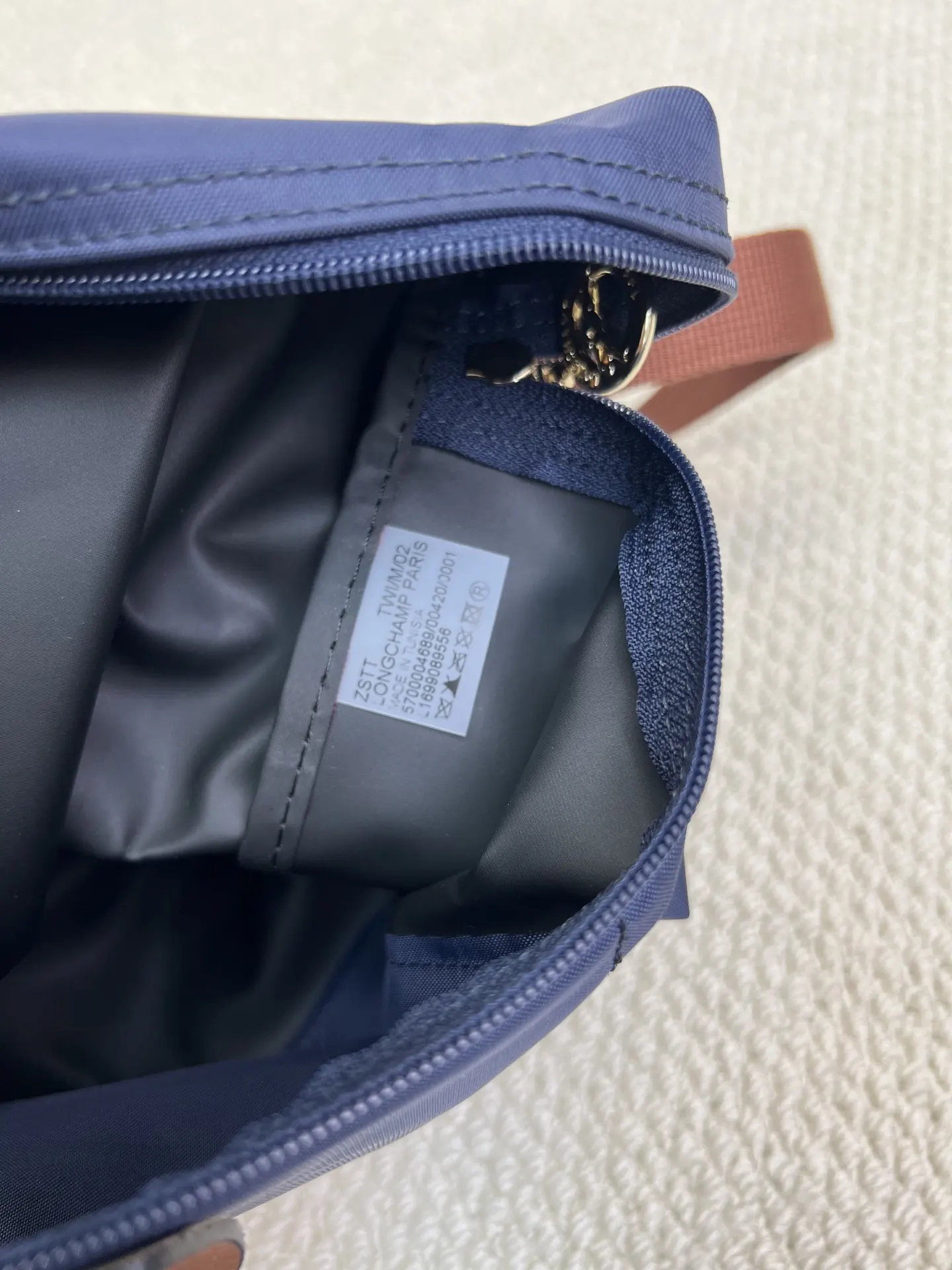 雙肩包 实用雙肩款