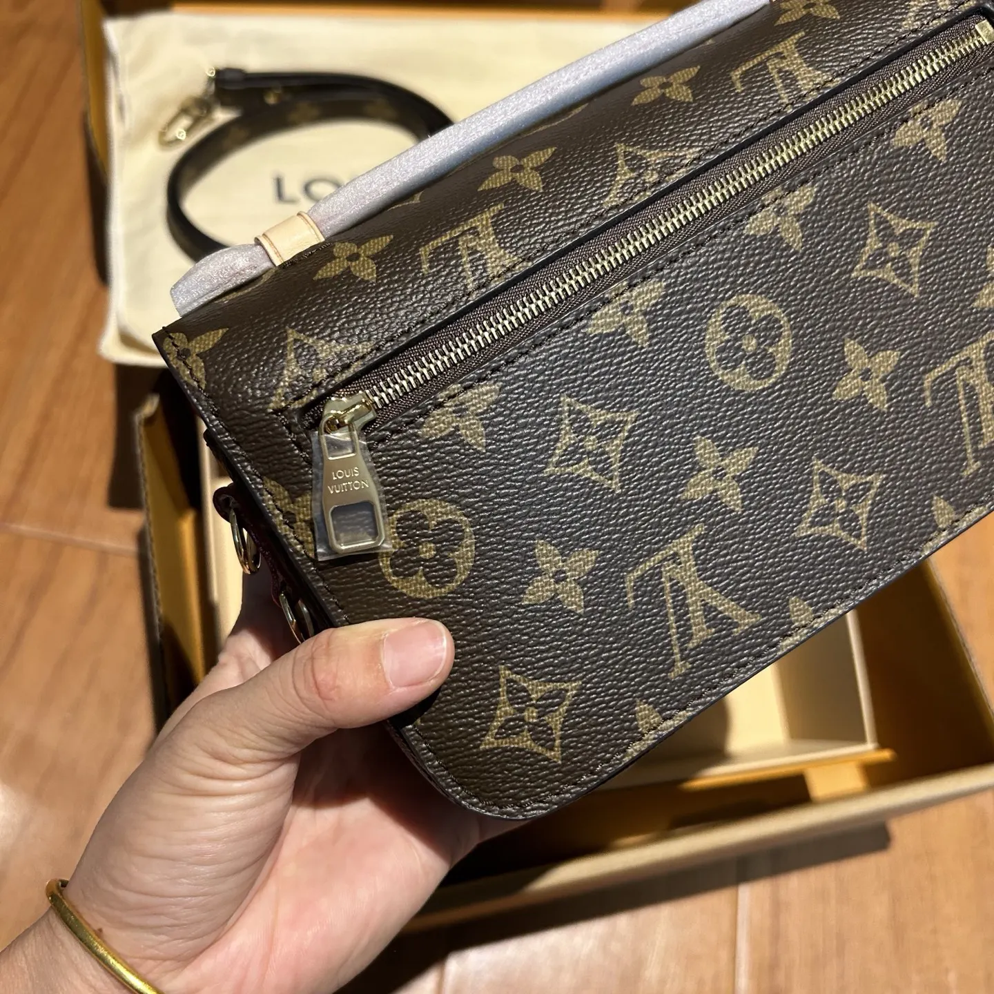 Chain Bag Leather