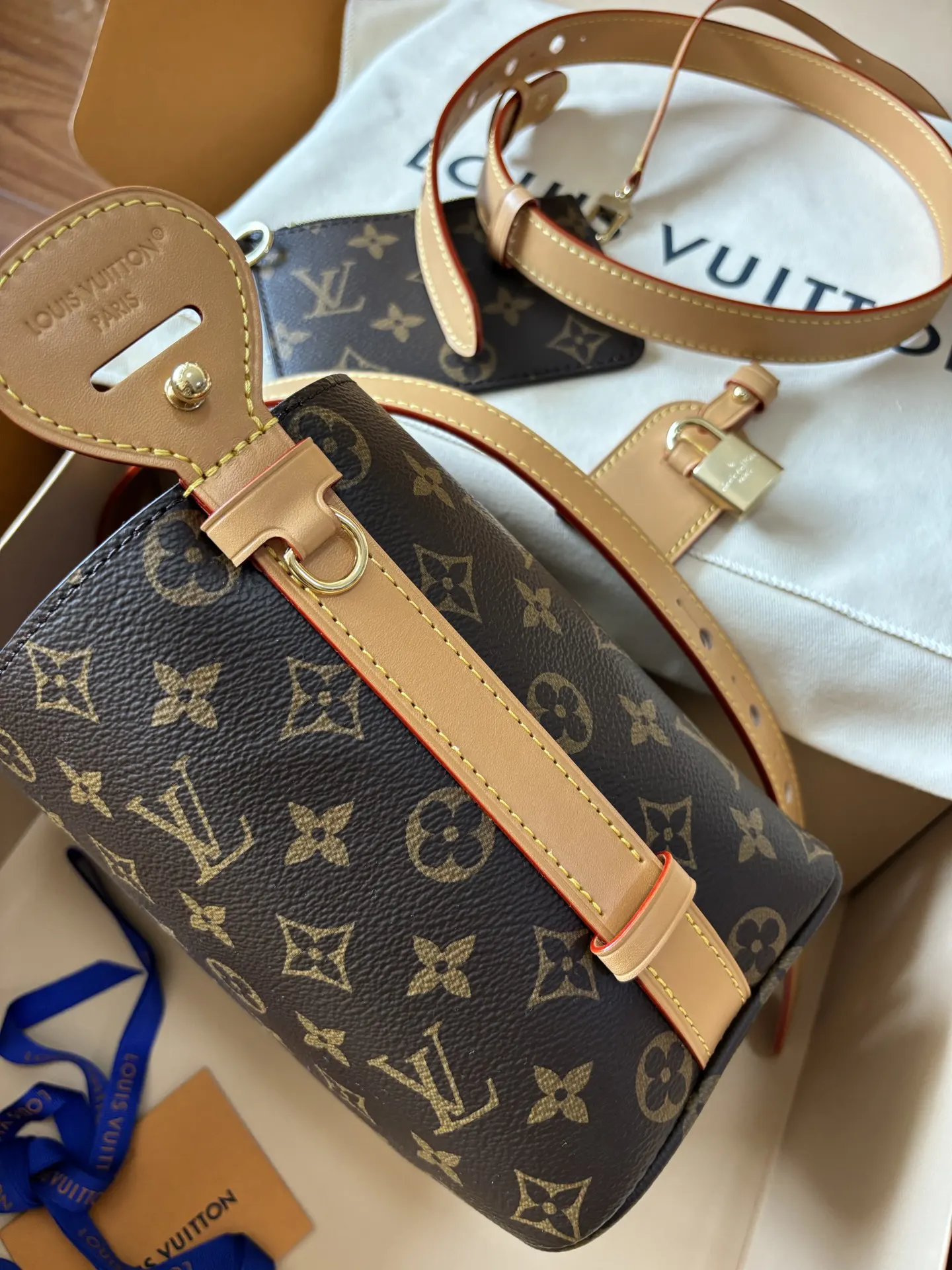 Monogram Bucket Bag Casual