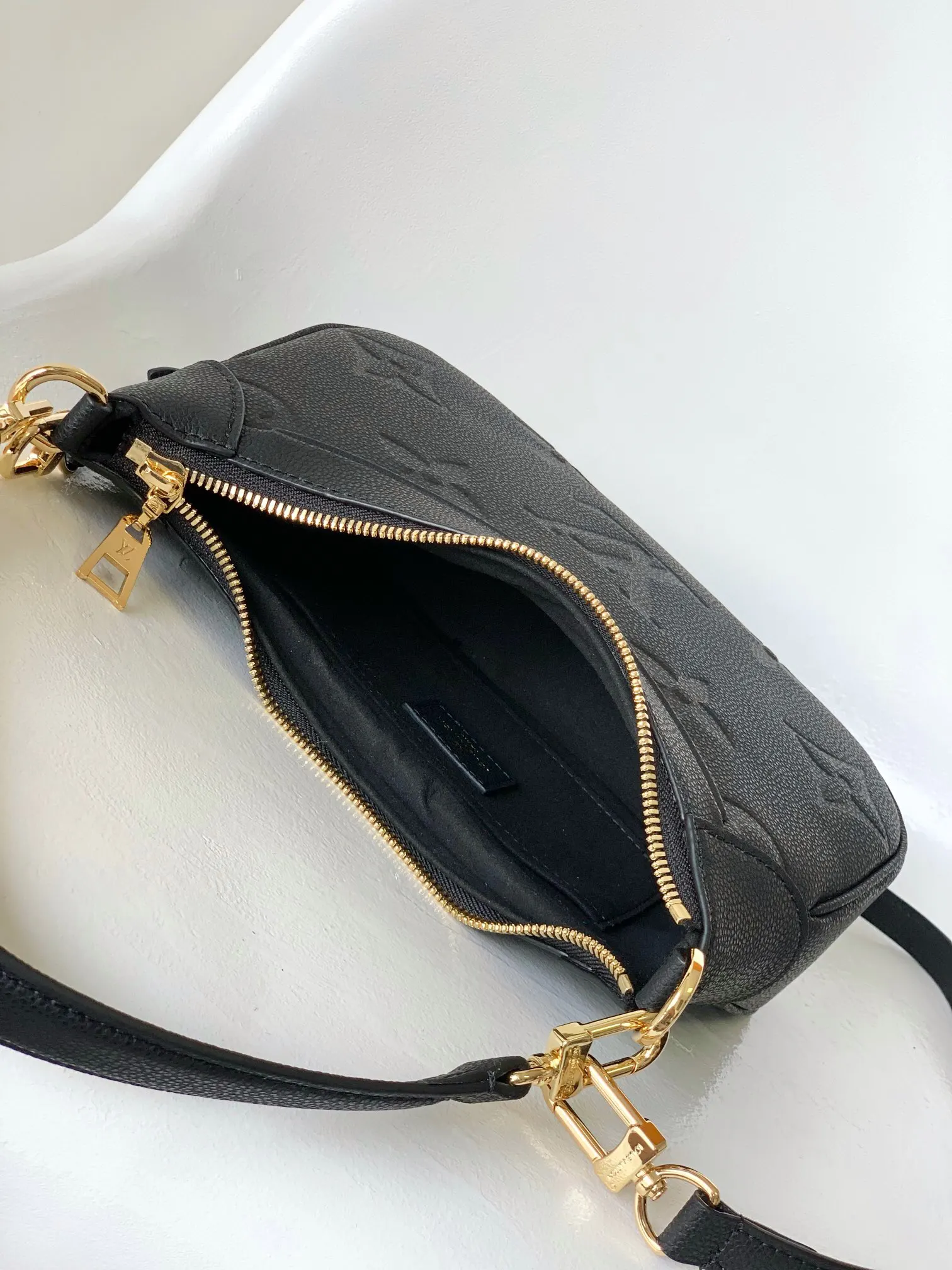 LV 黑色Hobo腋下包 单肩款 经典款｜ORBUYBAG 岚奢包高端时尚精品