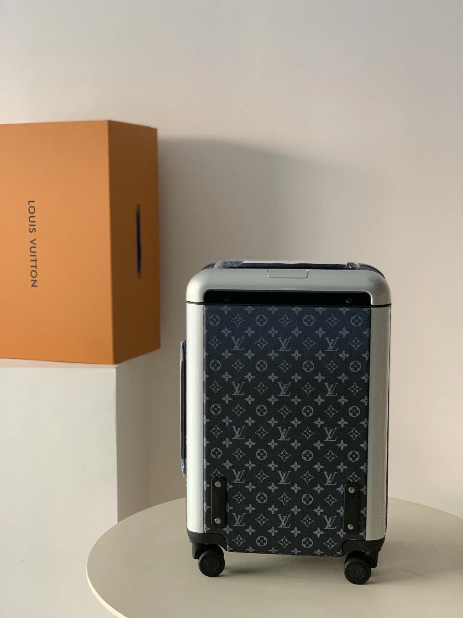 HORIZON 四轮拉杆箱 5厘米 邂逅奢华四轮拉 行李箱 旅行拉杆款 輕便出行款