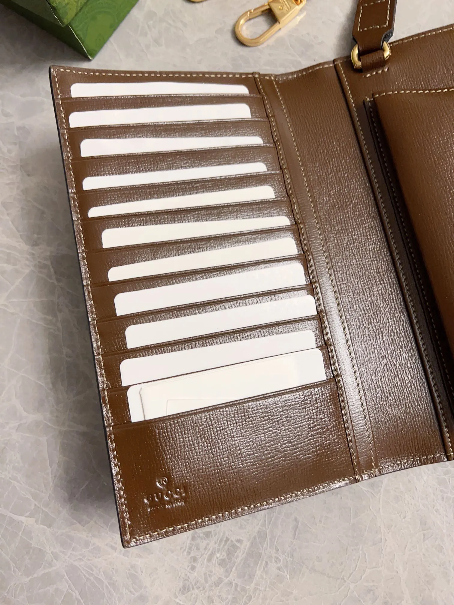 Gucci 牛皮 時尚单品 手拿包 精致手拿款