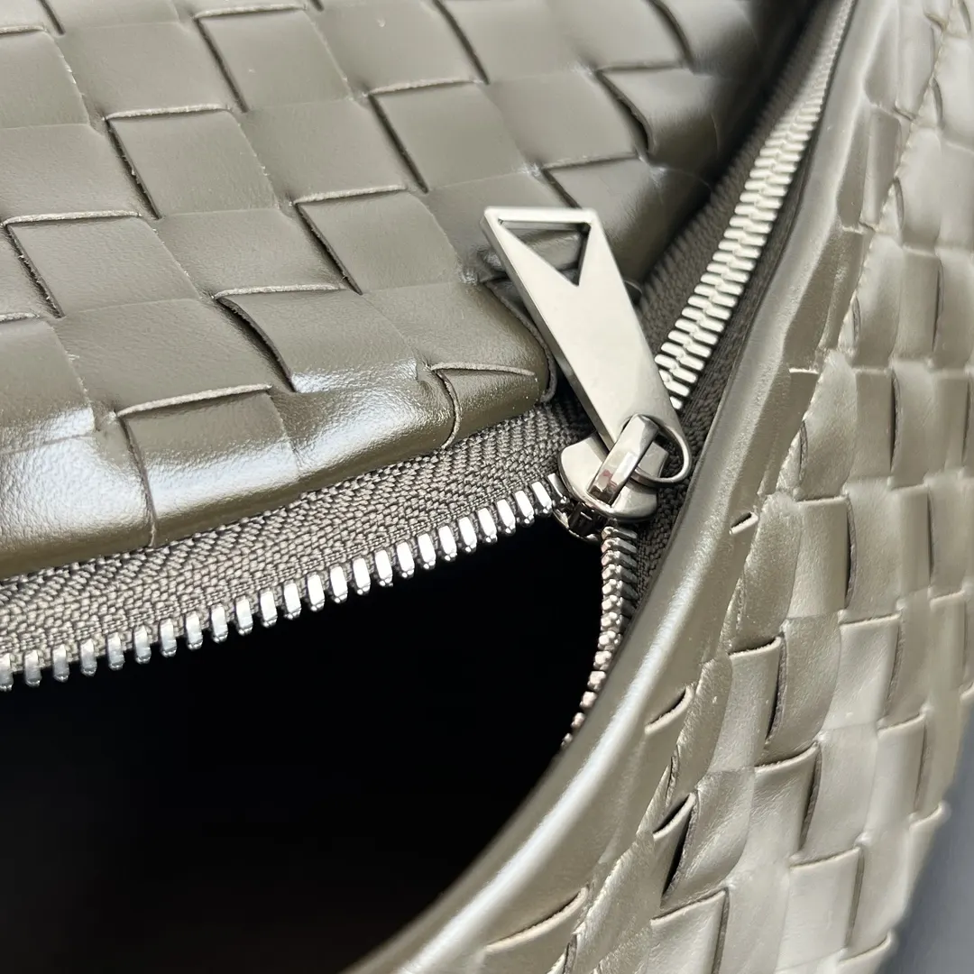 Bottega Veneta 小牛皮 雙肩包 实用雙肩款