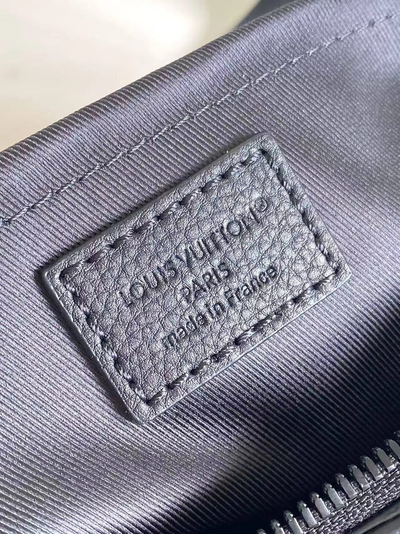 Louis Vuitton M26750 Monogram 手提包