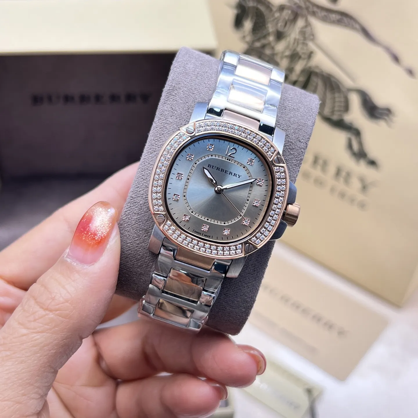 Watch Classic Image 9 Watch Classic Image 9