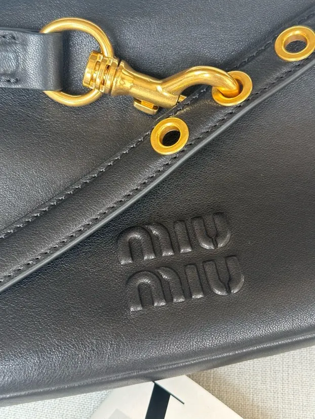 Gold Hobo Shoulder Bag Vintage
