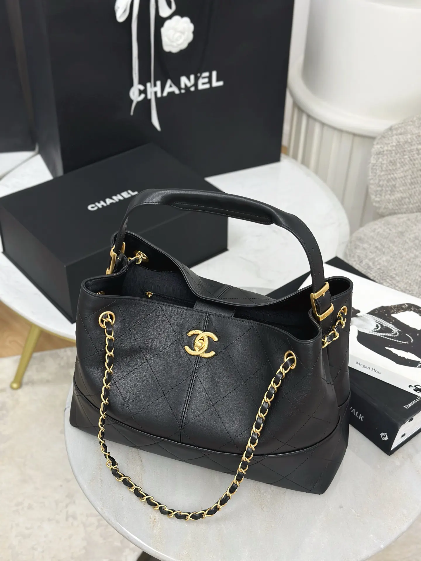 CHANEL 黑色牛皮手提链条包 通勤款 复古款