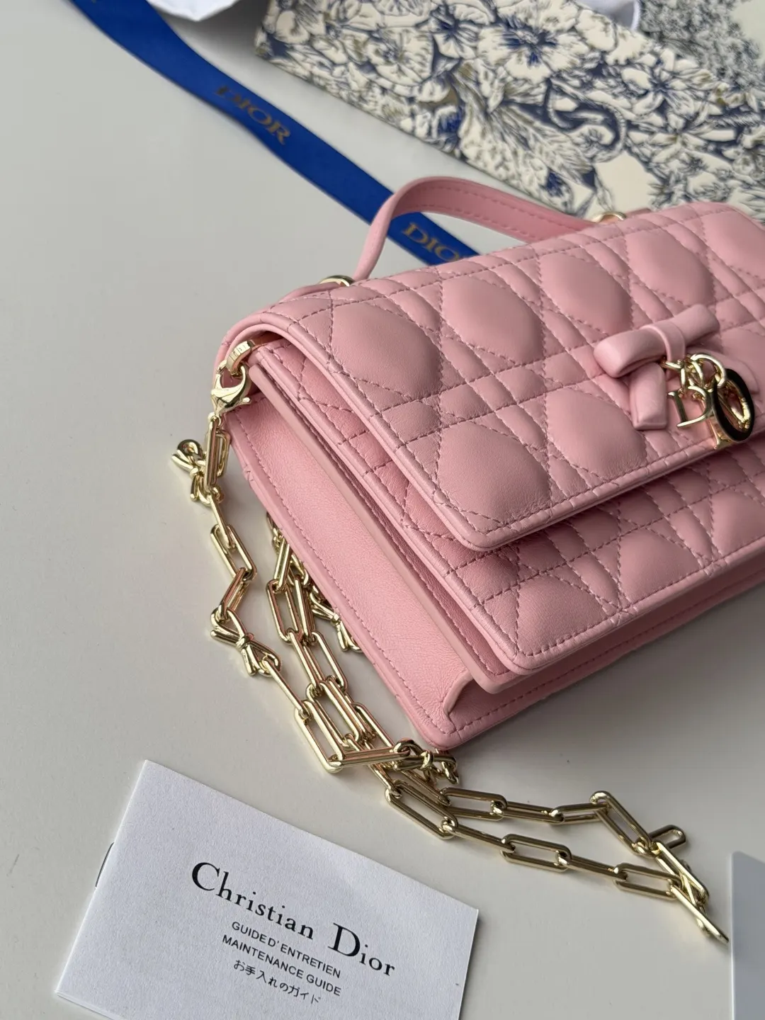 Dior 粉色羊皮链条手拿包 甜美晚宴款