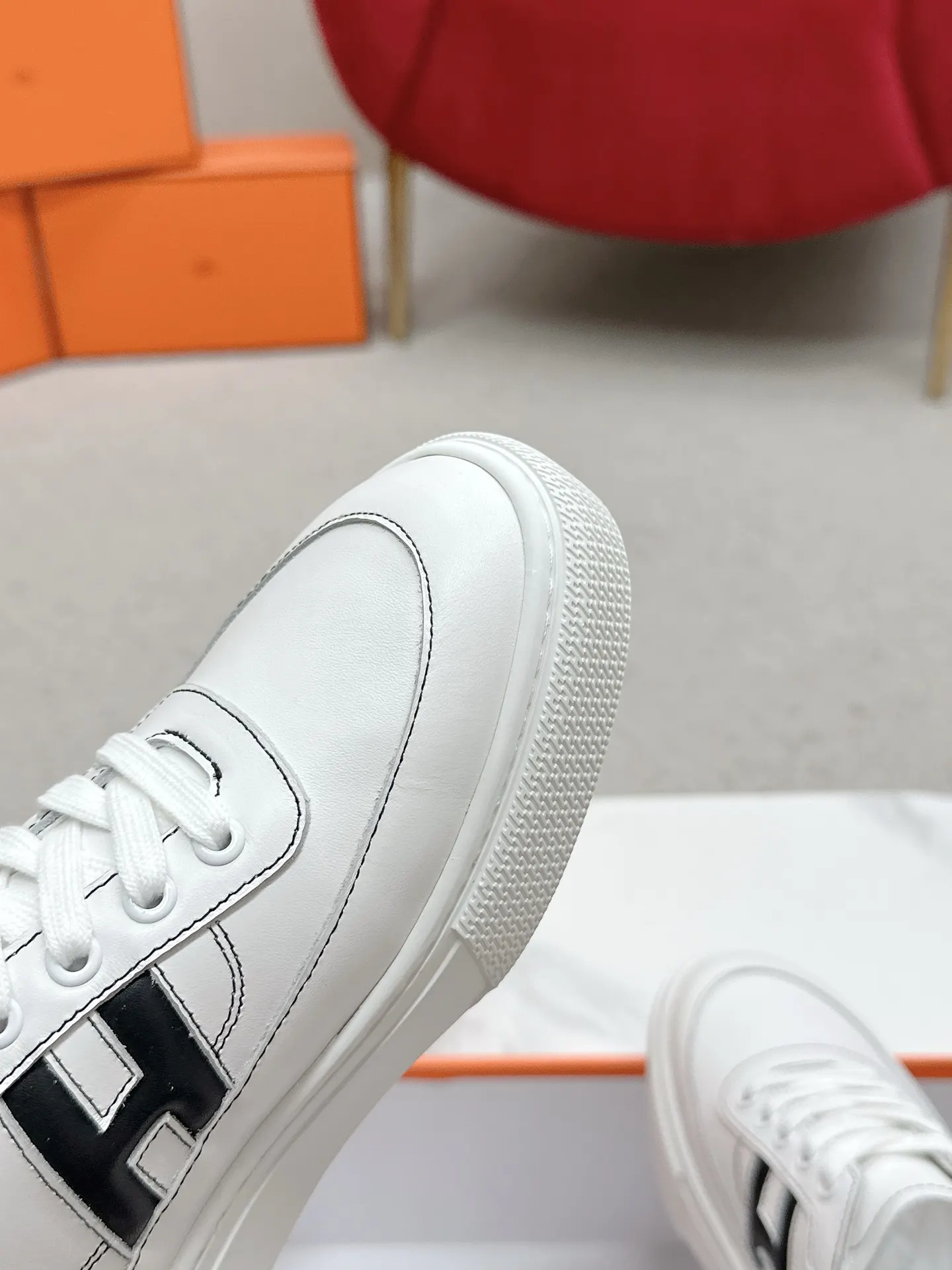 Hermès 羊皮 运动鞋