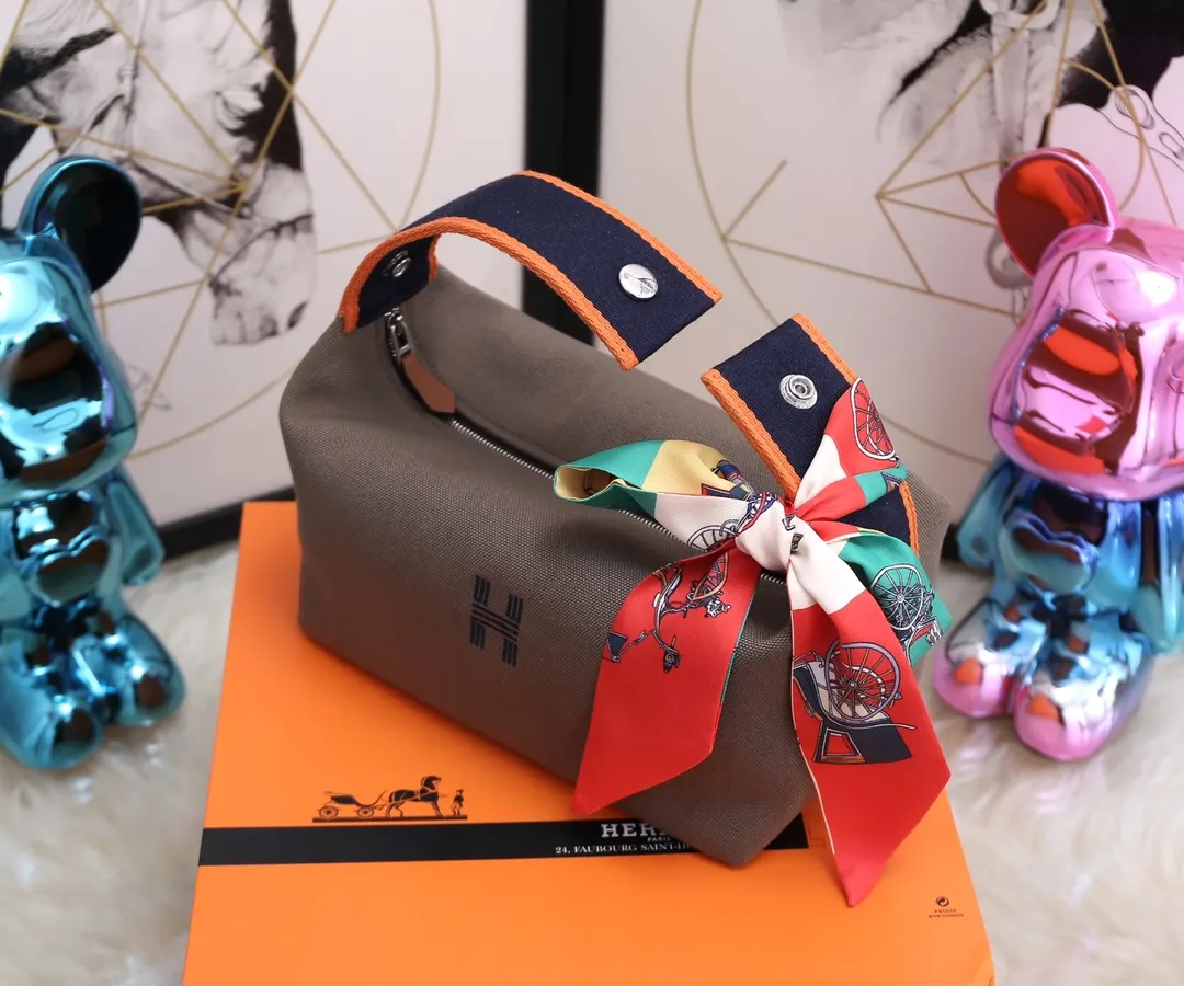 帆布 Trousse Bride Brace 官方名字 化妆包 便携收纳款