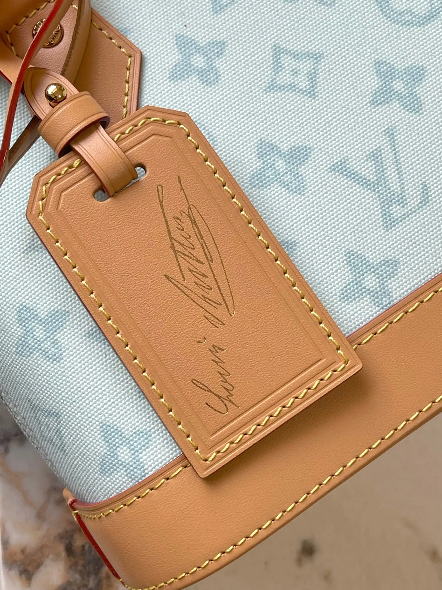 Louis Vuitton Alma 白色 皮革 手提包