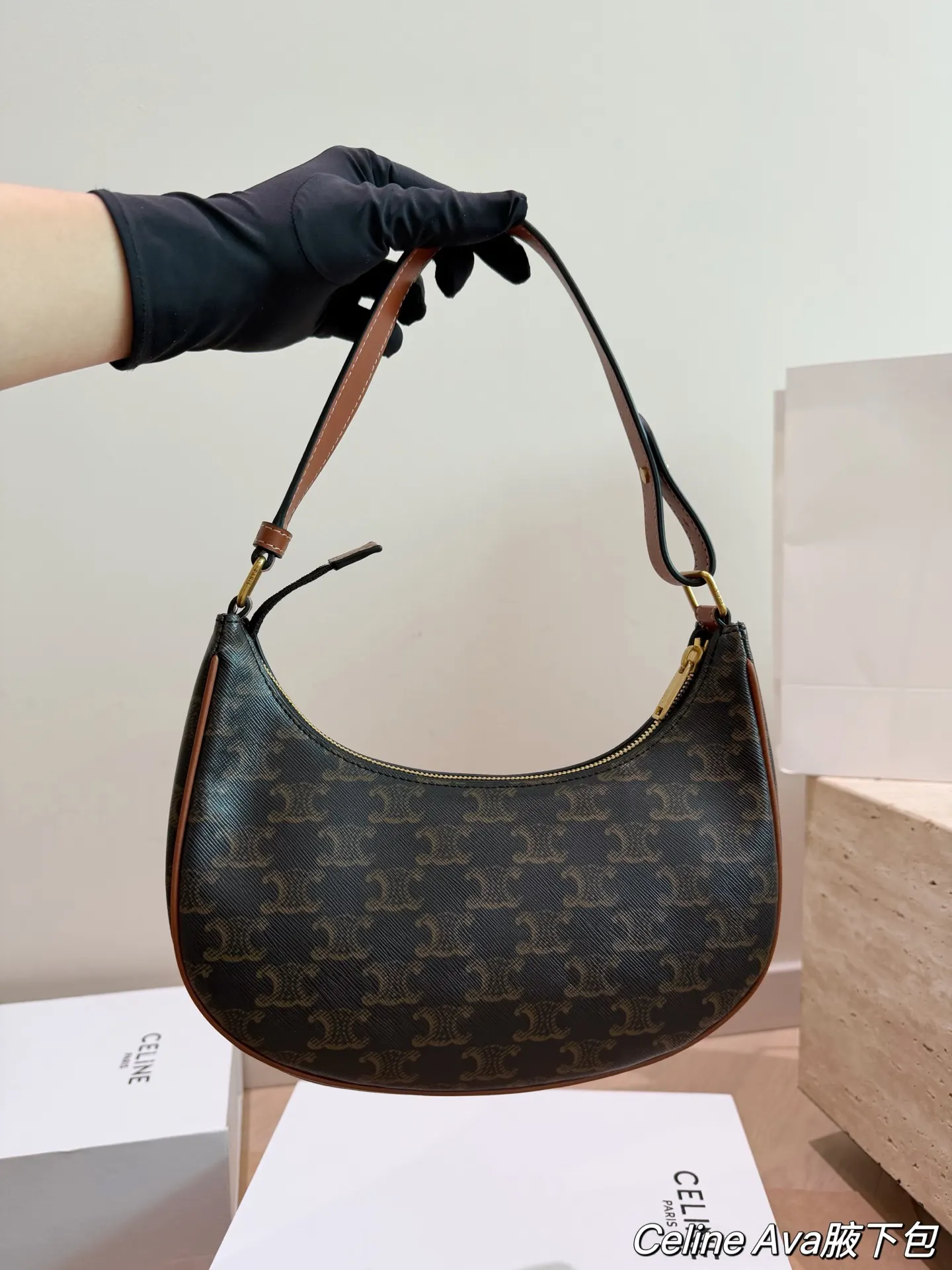 Celine Triomphe 腋下包 復古腋下背款