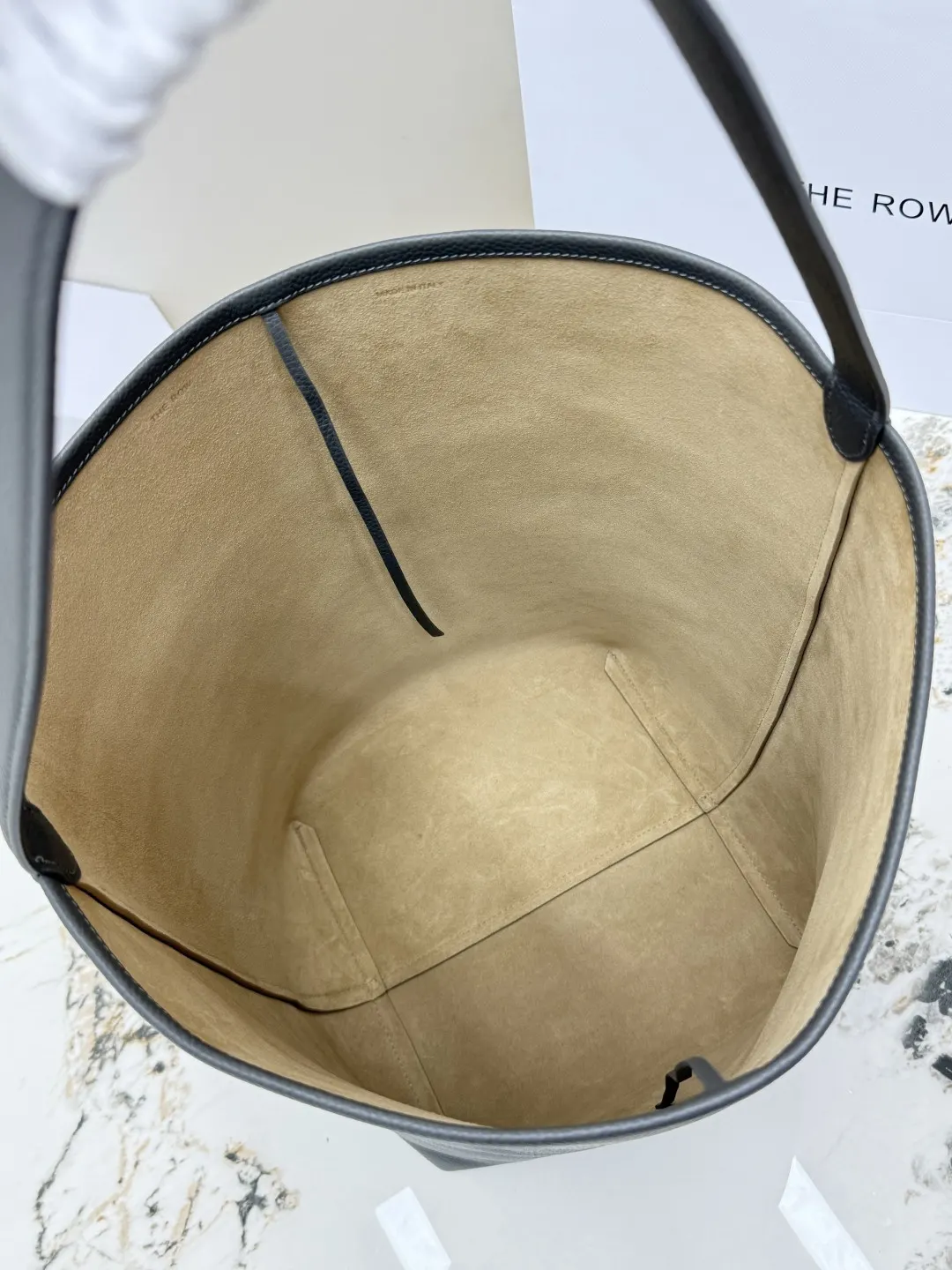 灰色 小牛皮 托特包 大容量托特款