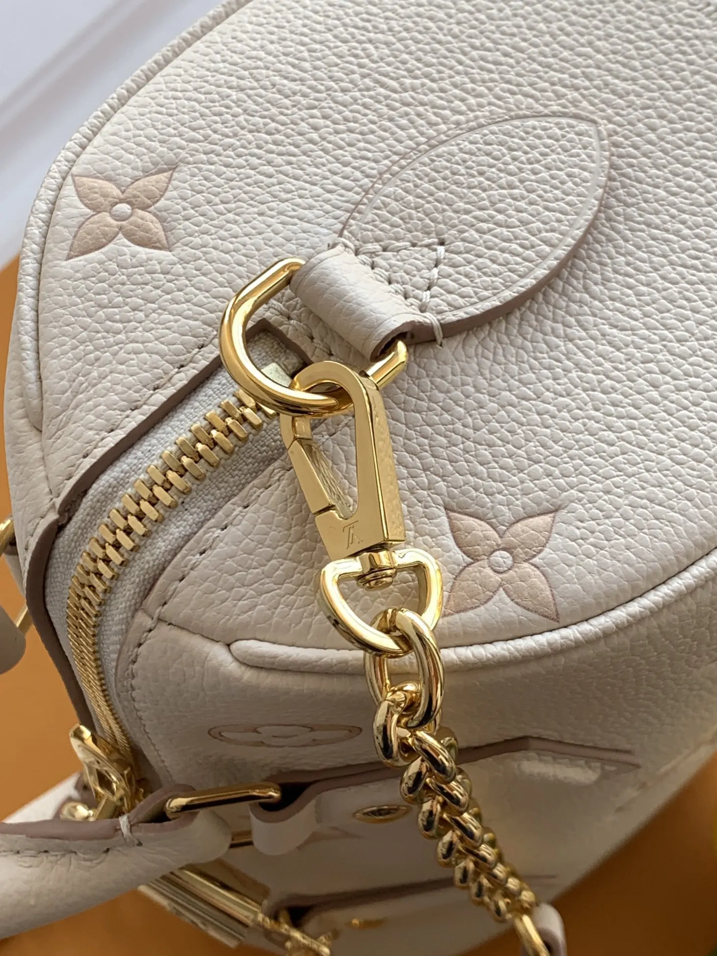 Louis Vuitton Speedy 牛皮手提包