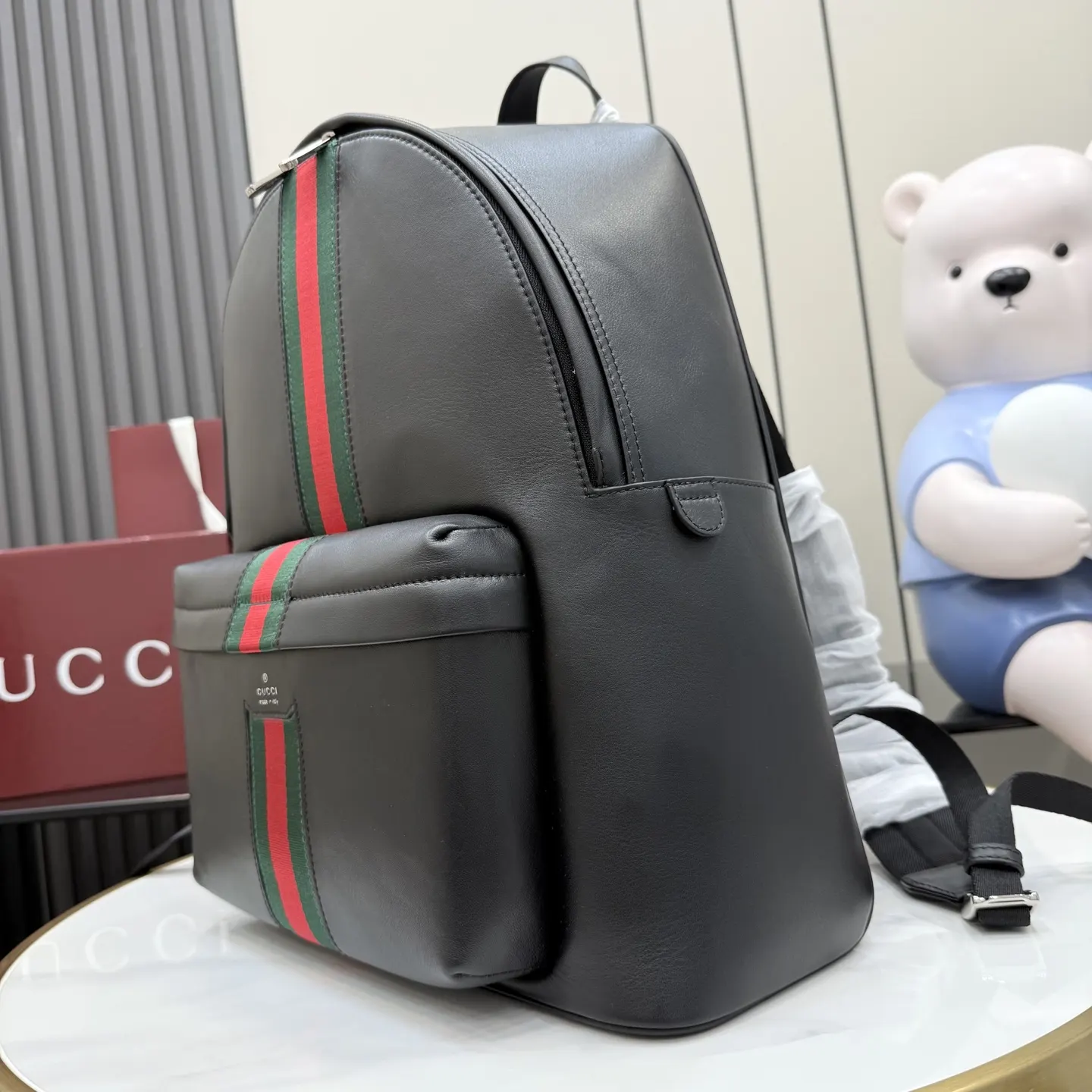 Gucci 黑色 銀色 牛皮 雙肩包 实用雙肩款