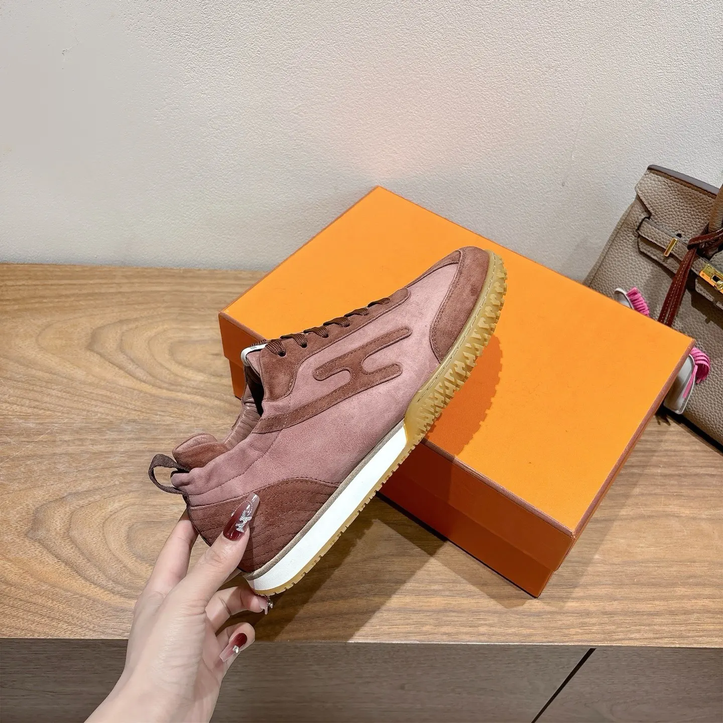 Hermès 运动鞋