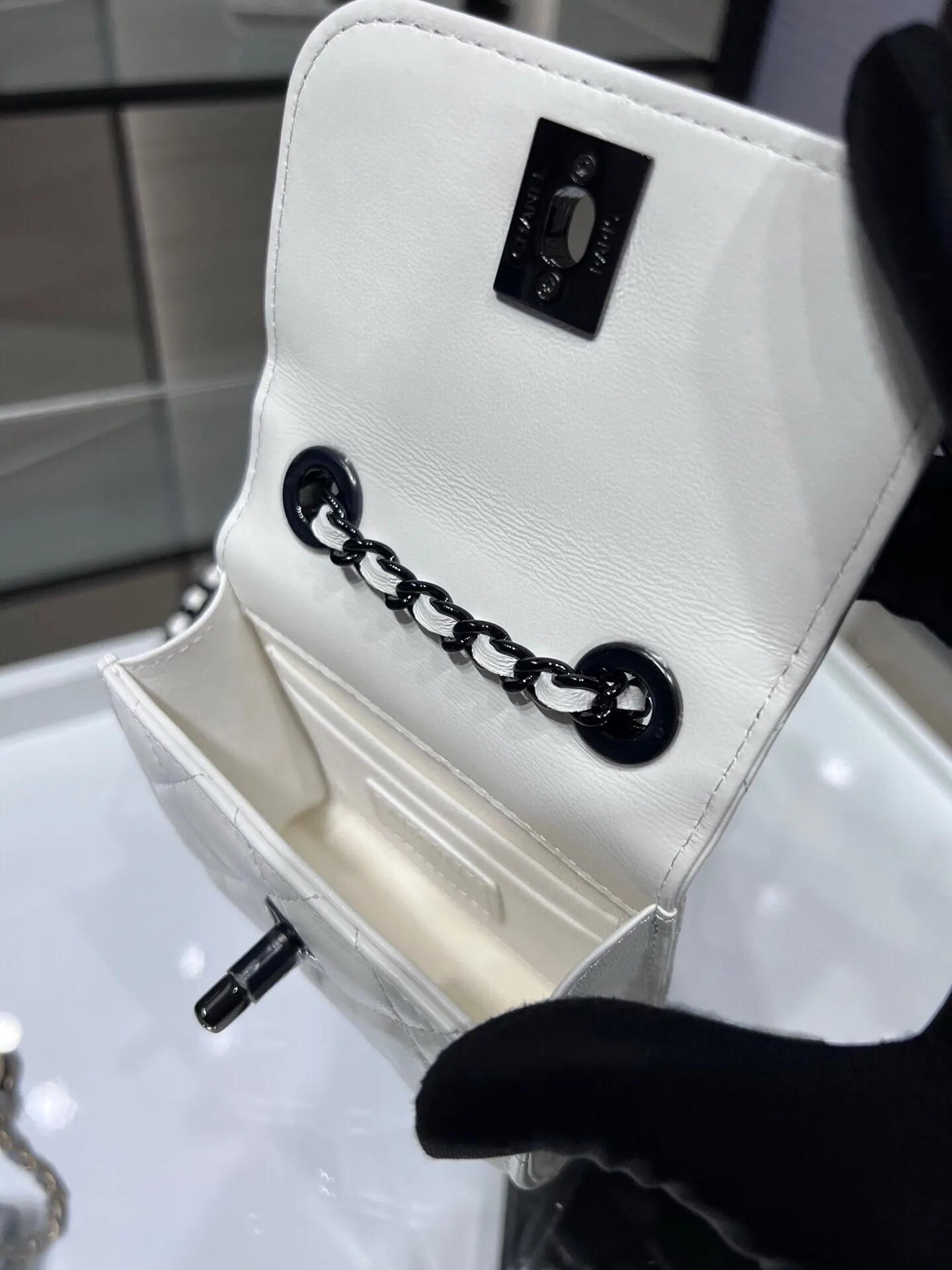 Chanel 小羊皮22 Bag链条包 单肩斜挎