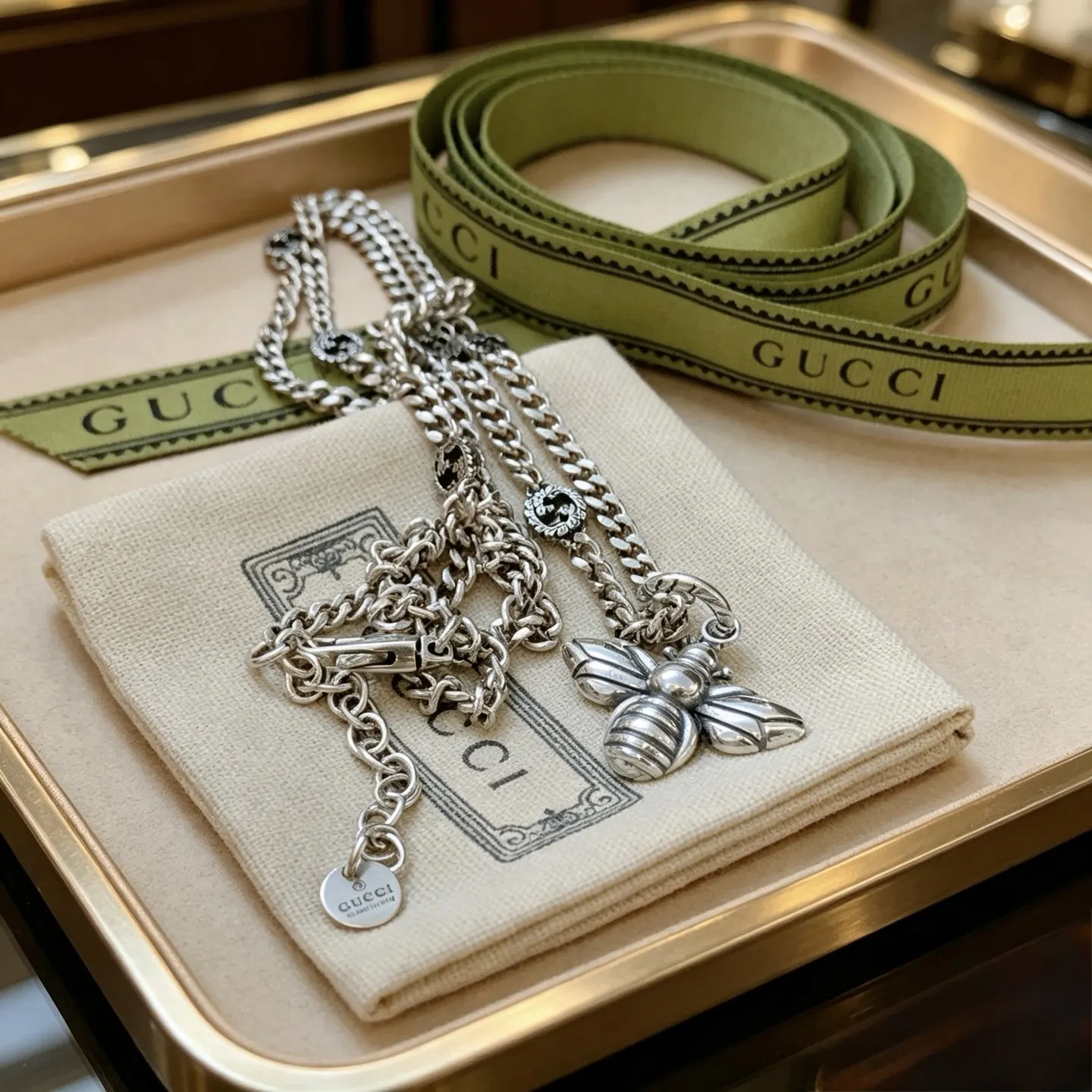 Gucci 链条包 单肩斜挎