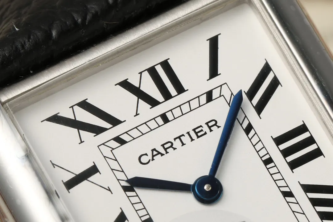 Cartier 白色 蓝色 牛皮 手表 经典腕表款