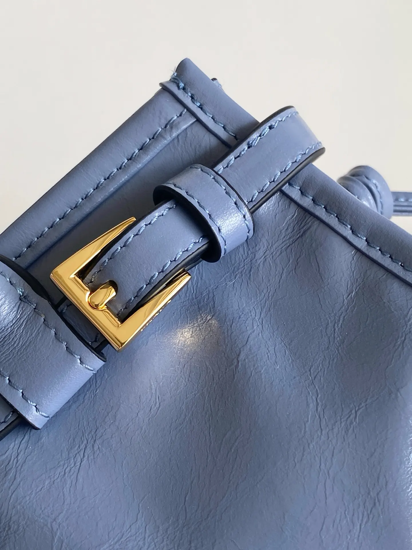 PRADA 1BA486 斜挎包 迷你休闲款
