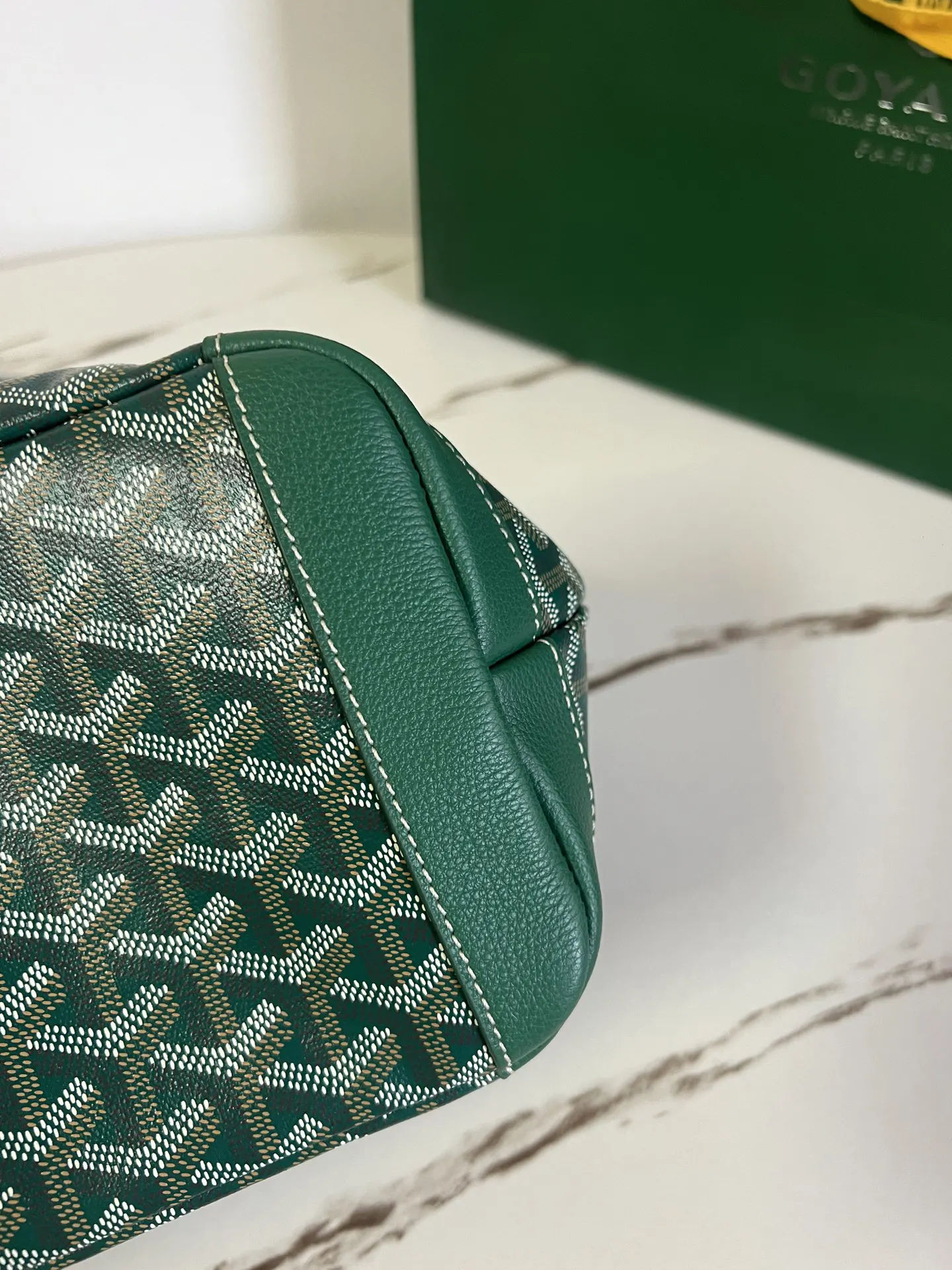 Goyard Green Tote Bag Leather