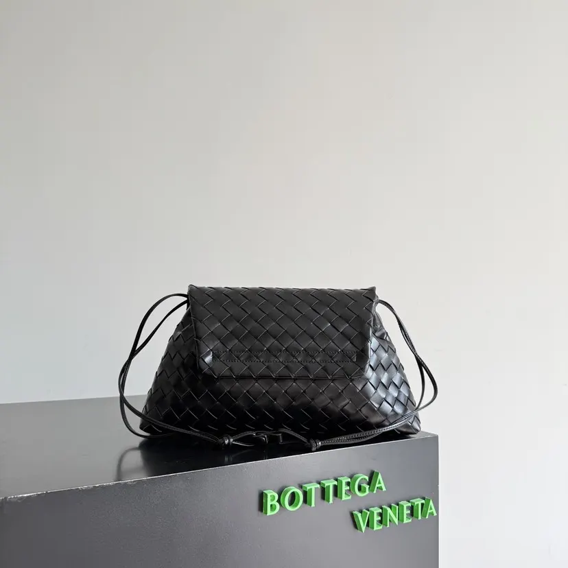 Bottega Veneta 皮革 手拿包 精致手拿款