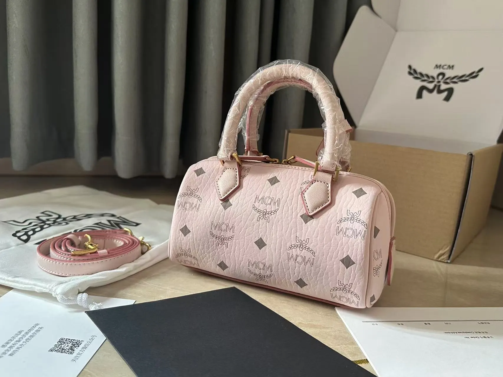 牛皮 MCM ELLA VISETOS Min 雙肩包 实用雙肩款