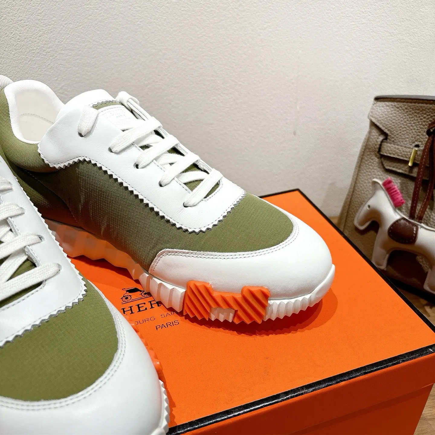 Hermès SS 运动鞋(數字6) Hermès SS 运动鞋(數字6)