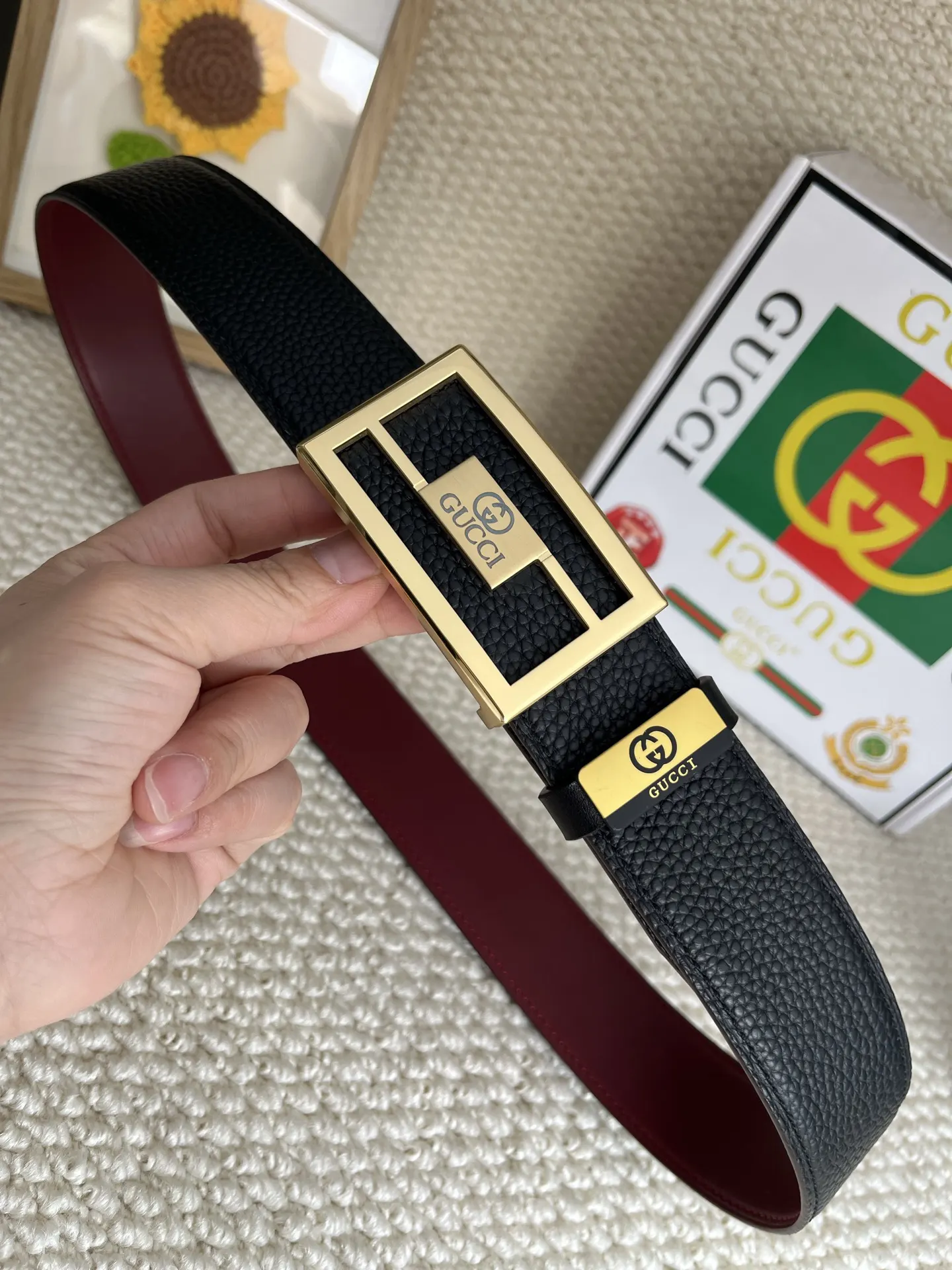 Gucci 双G扣牛皮腰带