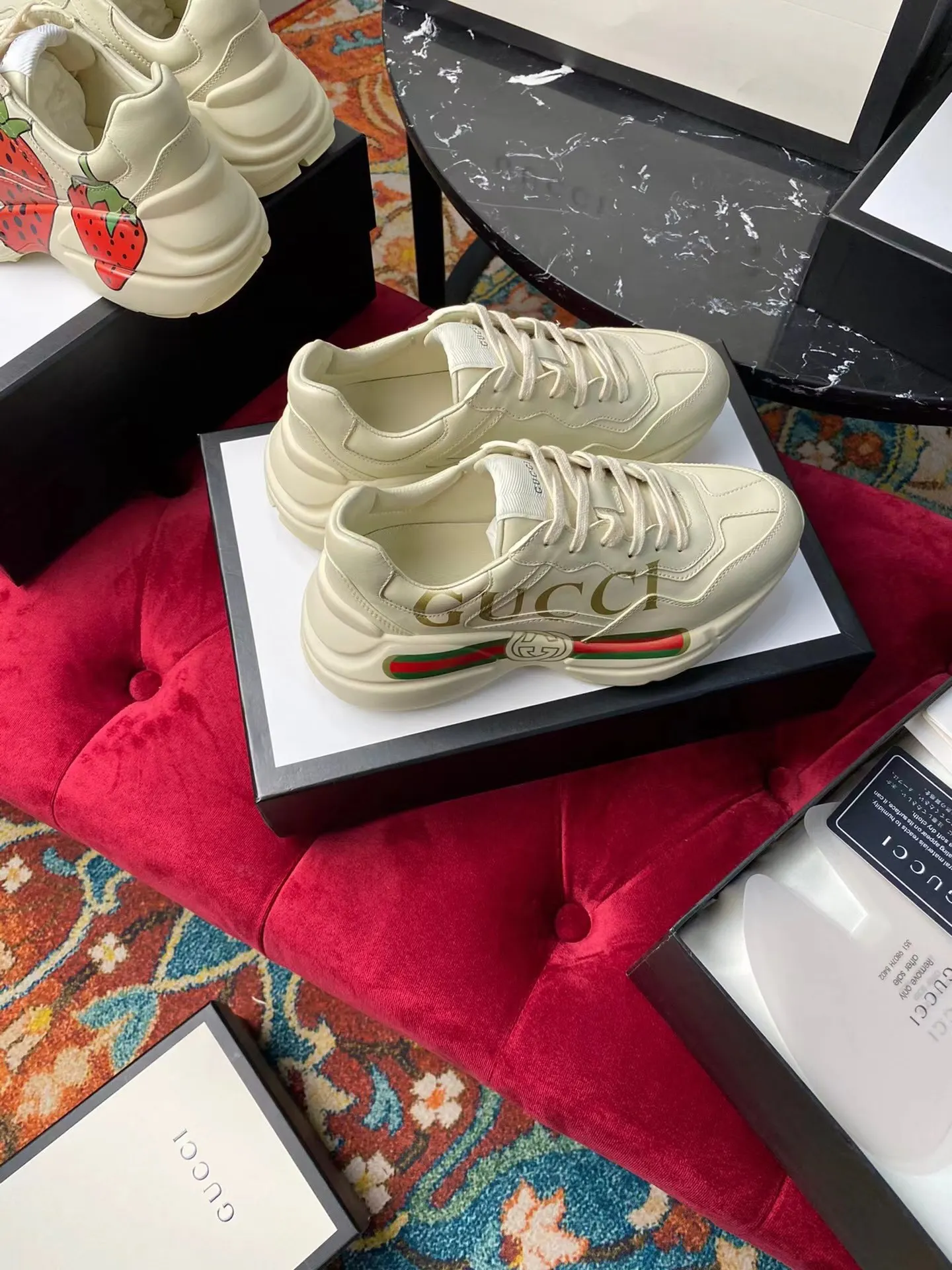 Gucci Logo休闲运动鞋