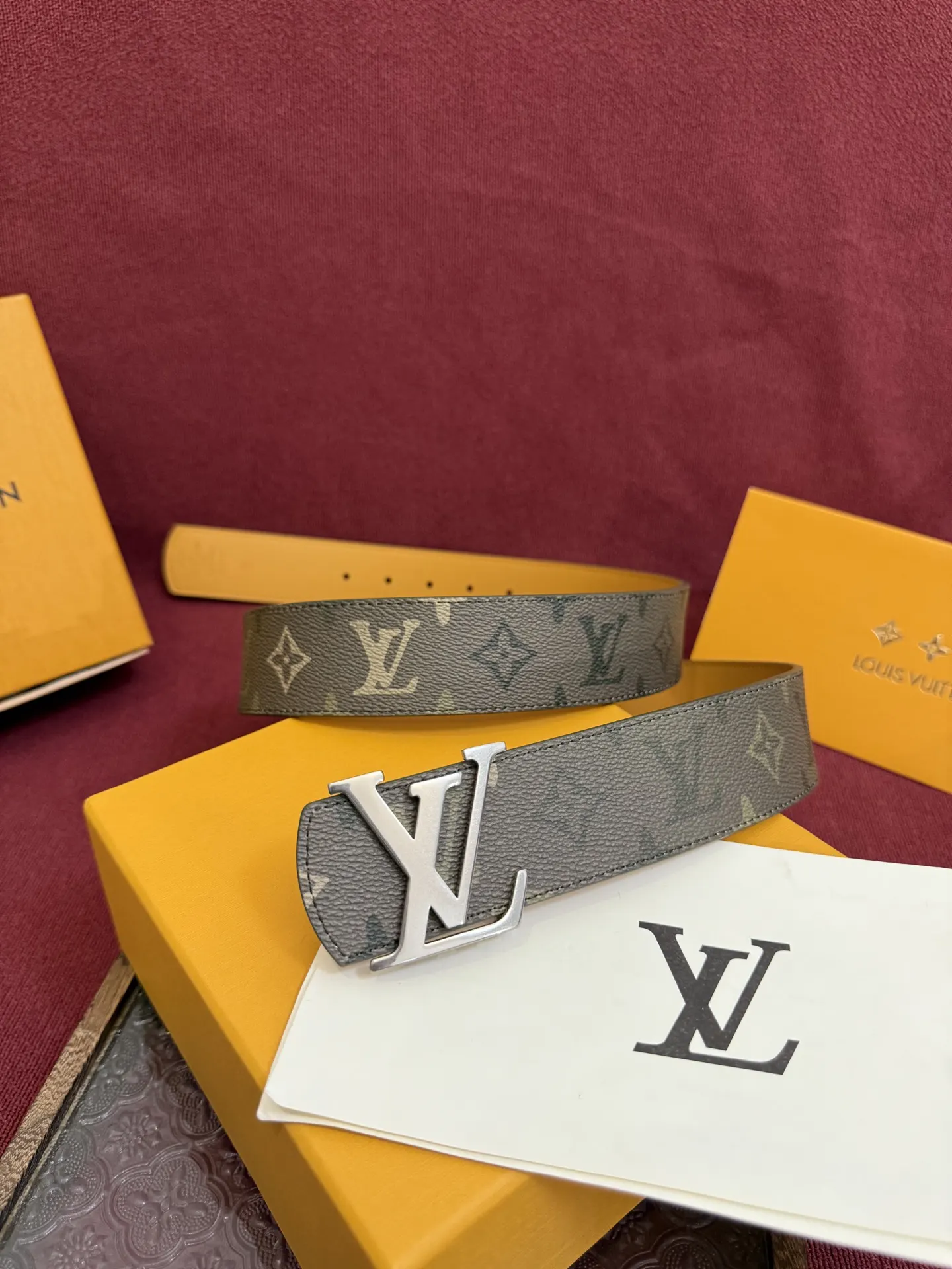 LV Green Silver Color Scheme Double Sided Belt Business Casual | ORBUYBAG High-End Fashion Boutique