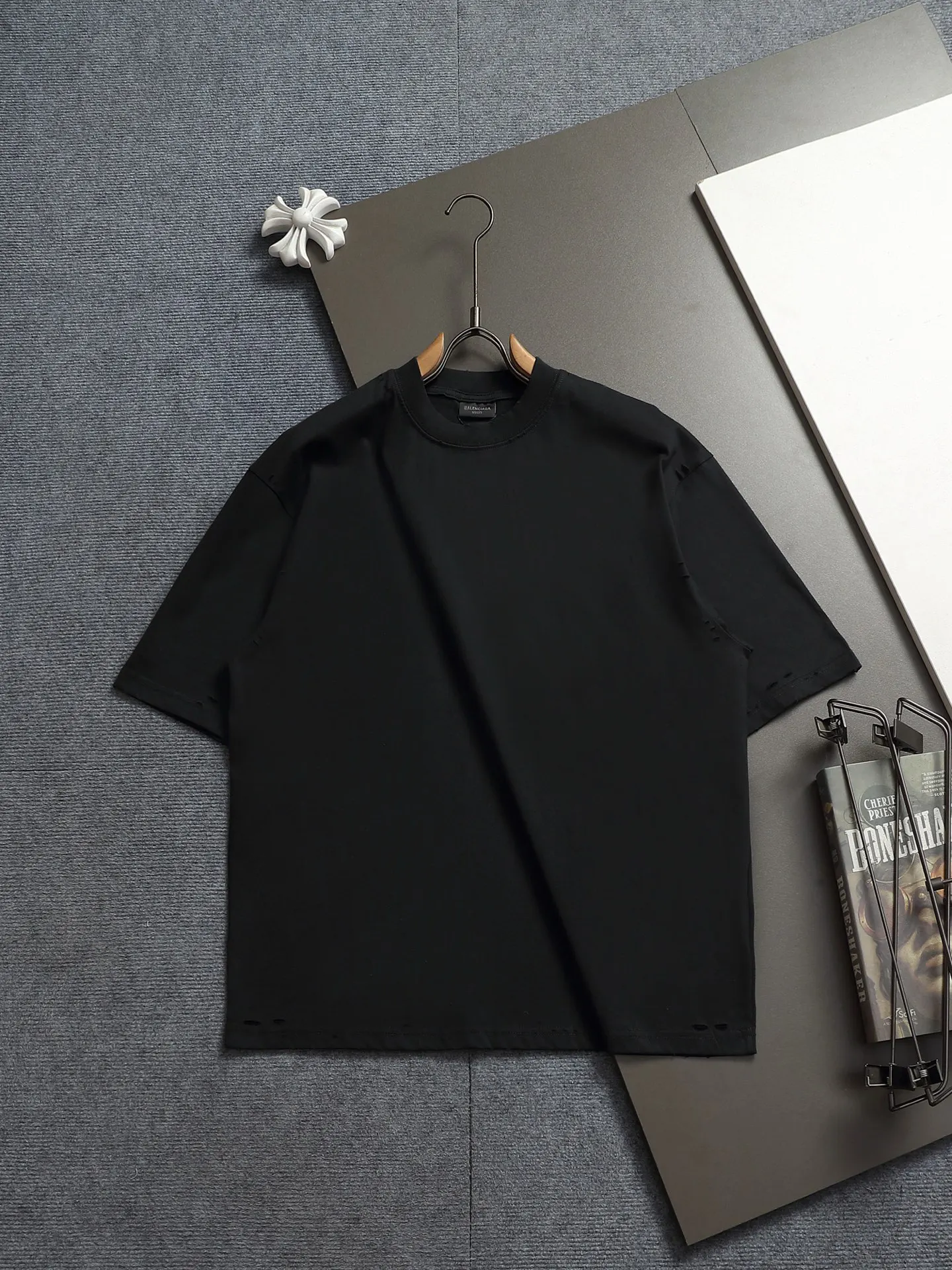 Balenciaga 黑色 Logo 短袖T恤(數字2) Balenciaga 黑色 Logo 短袖T恤(數字2)