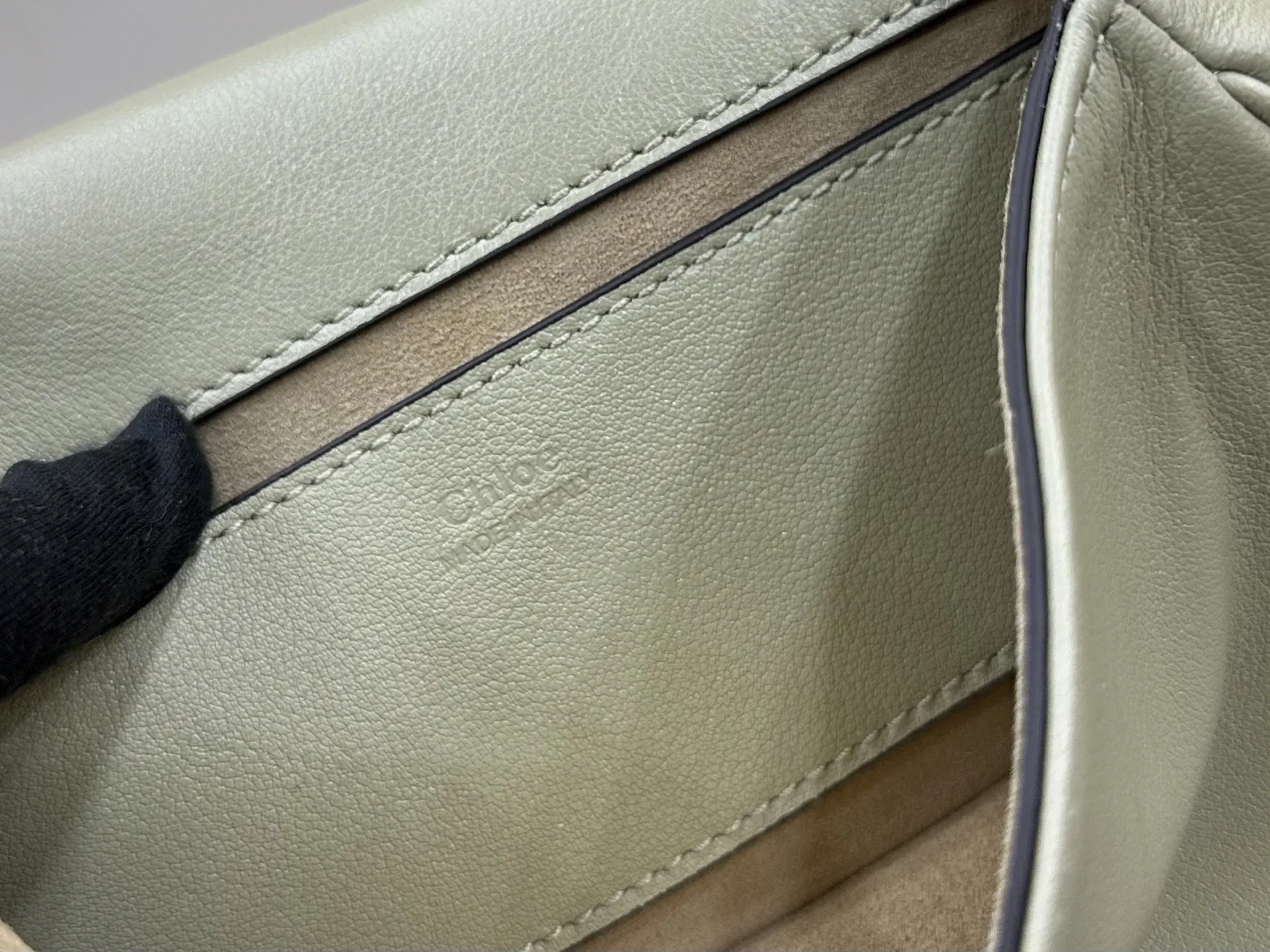 Chain Bag Commuter Leather