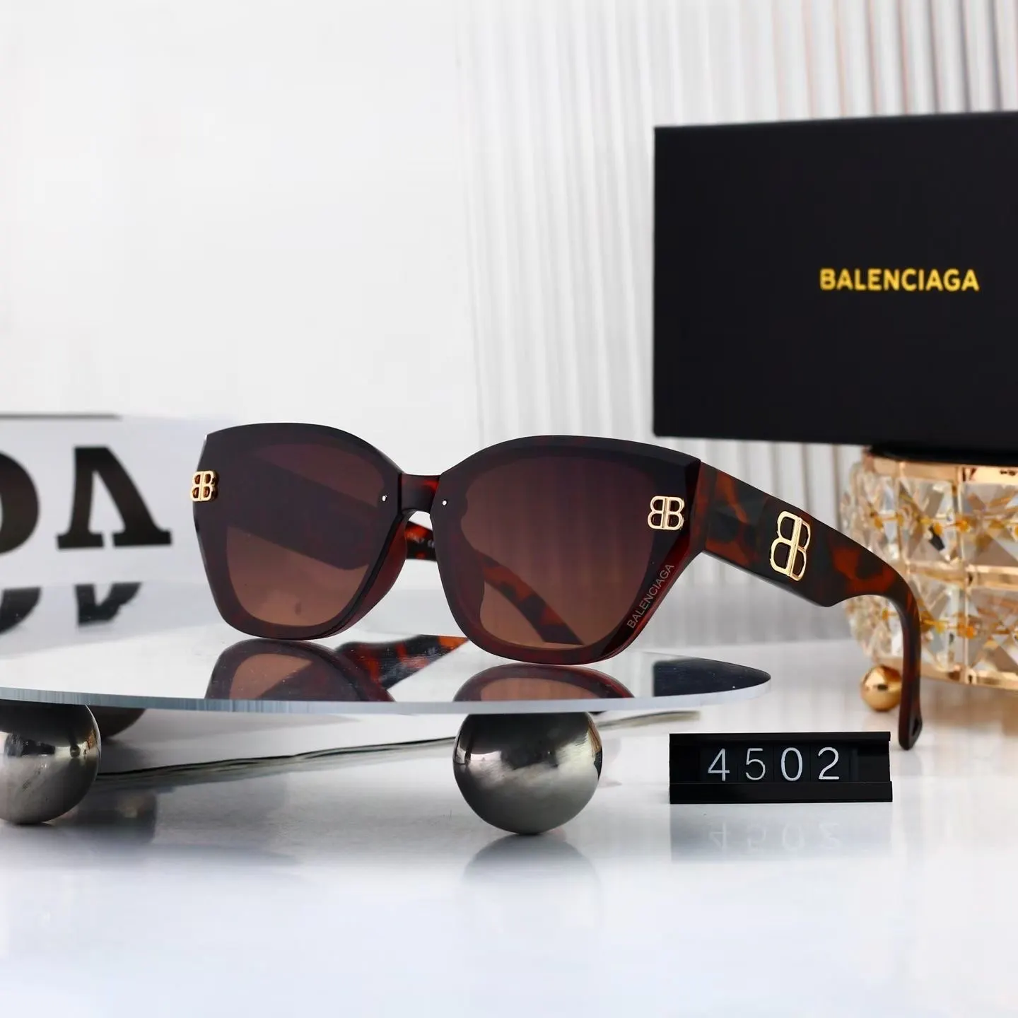 Balenciaga 太阳镜 精致搭配