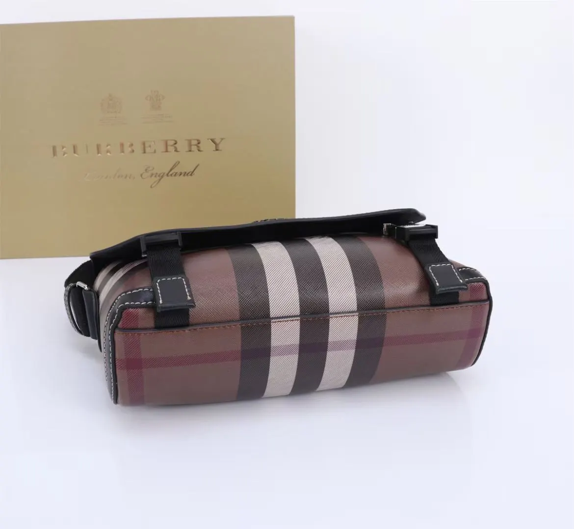 Burberry 灰色 皮革 收納包 旅行收納款