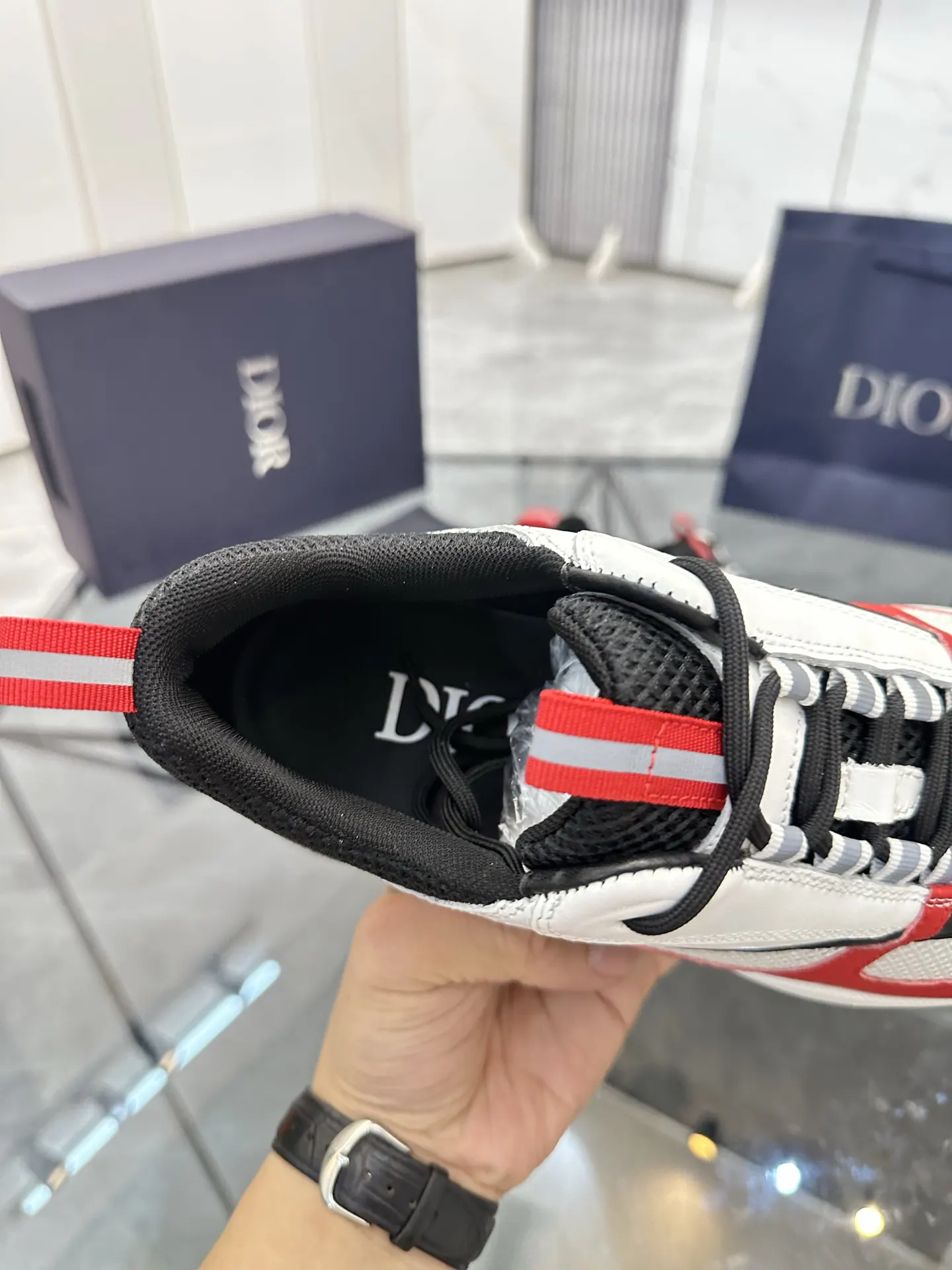 Dior B22 黑白红拼色牛皮休闲鞋 运动