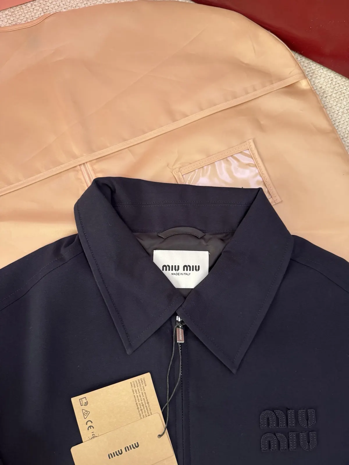Miu Miu 藍色 刺繡 外套 通勤休閒款(數字5) Miu Miu 藍色 刺繡 外套 通勤休閒款(數字5)