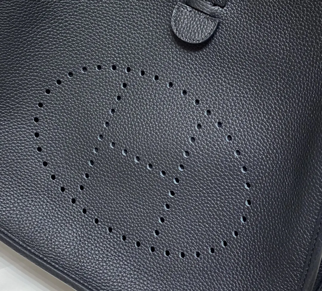 Hermès Evelyne Leather Crossbody Bag Classic