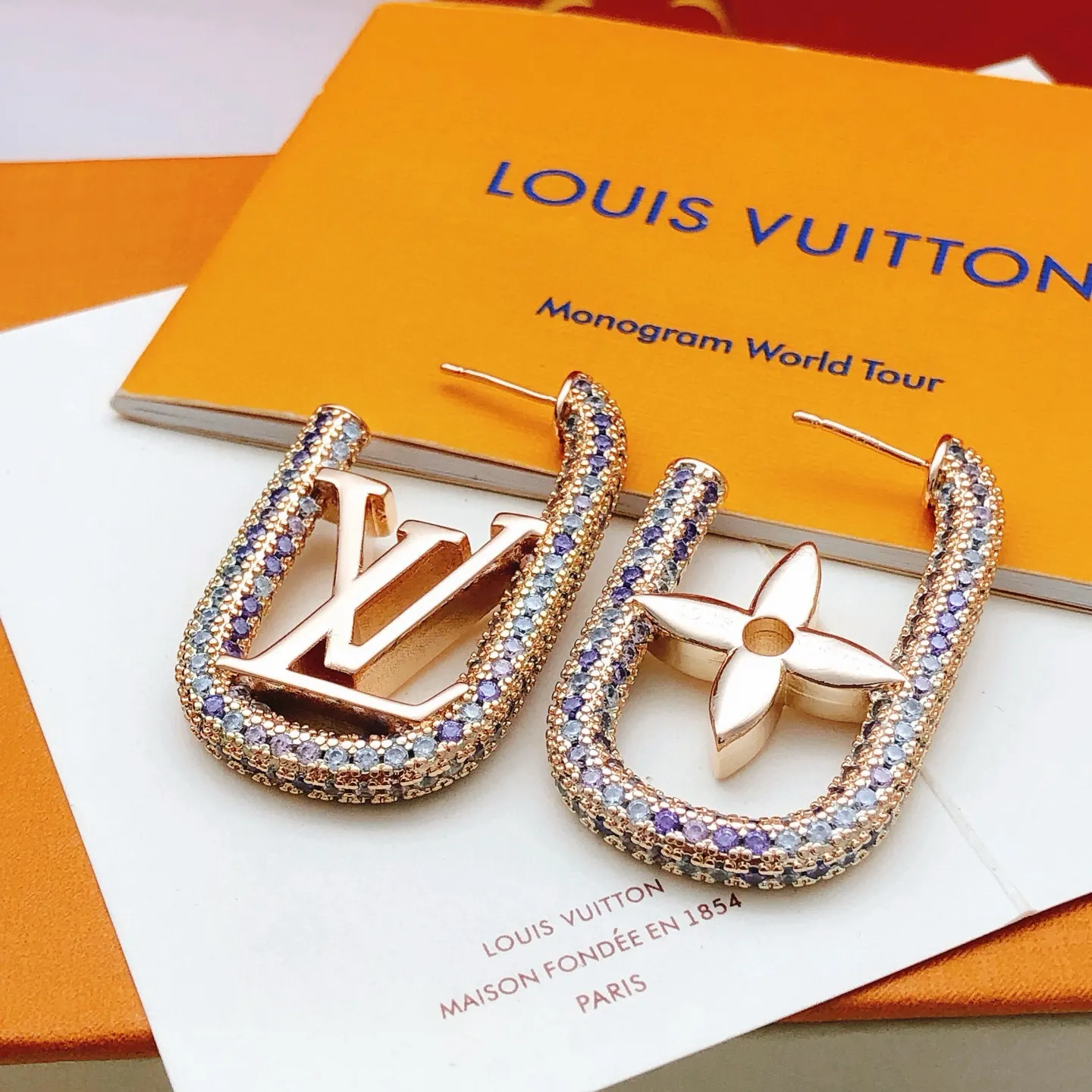LV 玫瑰金 金色 耳钉 小巧点缀款