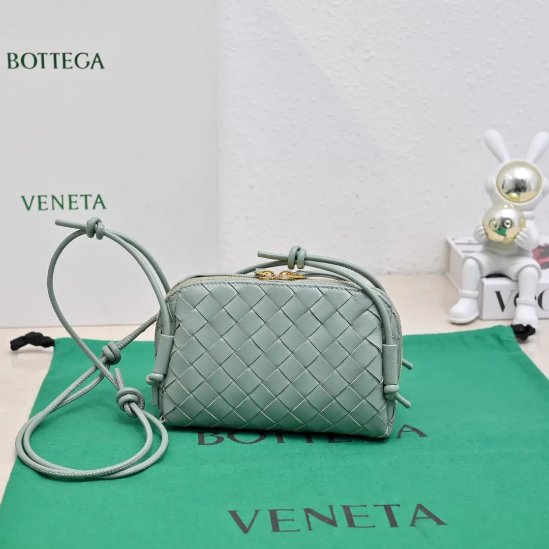 Bottega Veneta 腋下包 复古腋下背款