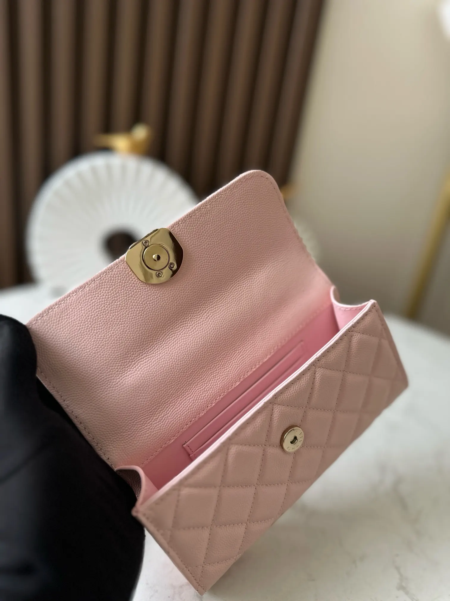 Pink Shoulder Bag Image 9 Pink Shoulder Bag Image 9