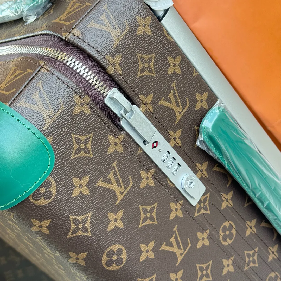 LV 棕色 老花 帆布 | 版 登机行李箱 四轮 旅行拉杆款 輕便出行款(數字9) LV 棕色 老花 帆布 | 版 登机行李箱 四轮 旅行拉杆款 輕便出行款(數字9)
