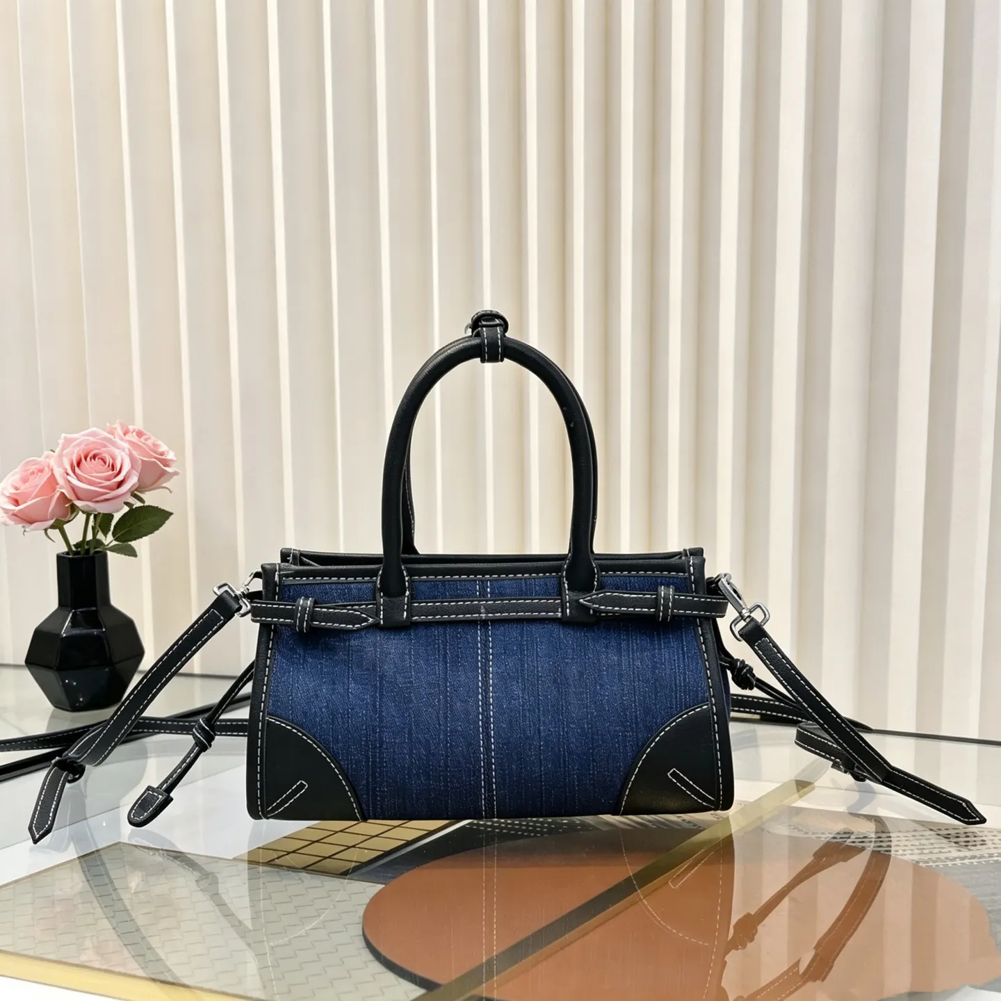PRADA 牛皮 牛仔 斜挎包 迷你休闲款