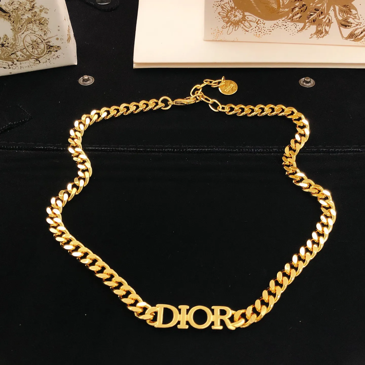 Dior 金色吊墜項鏈 礼盒款