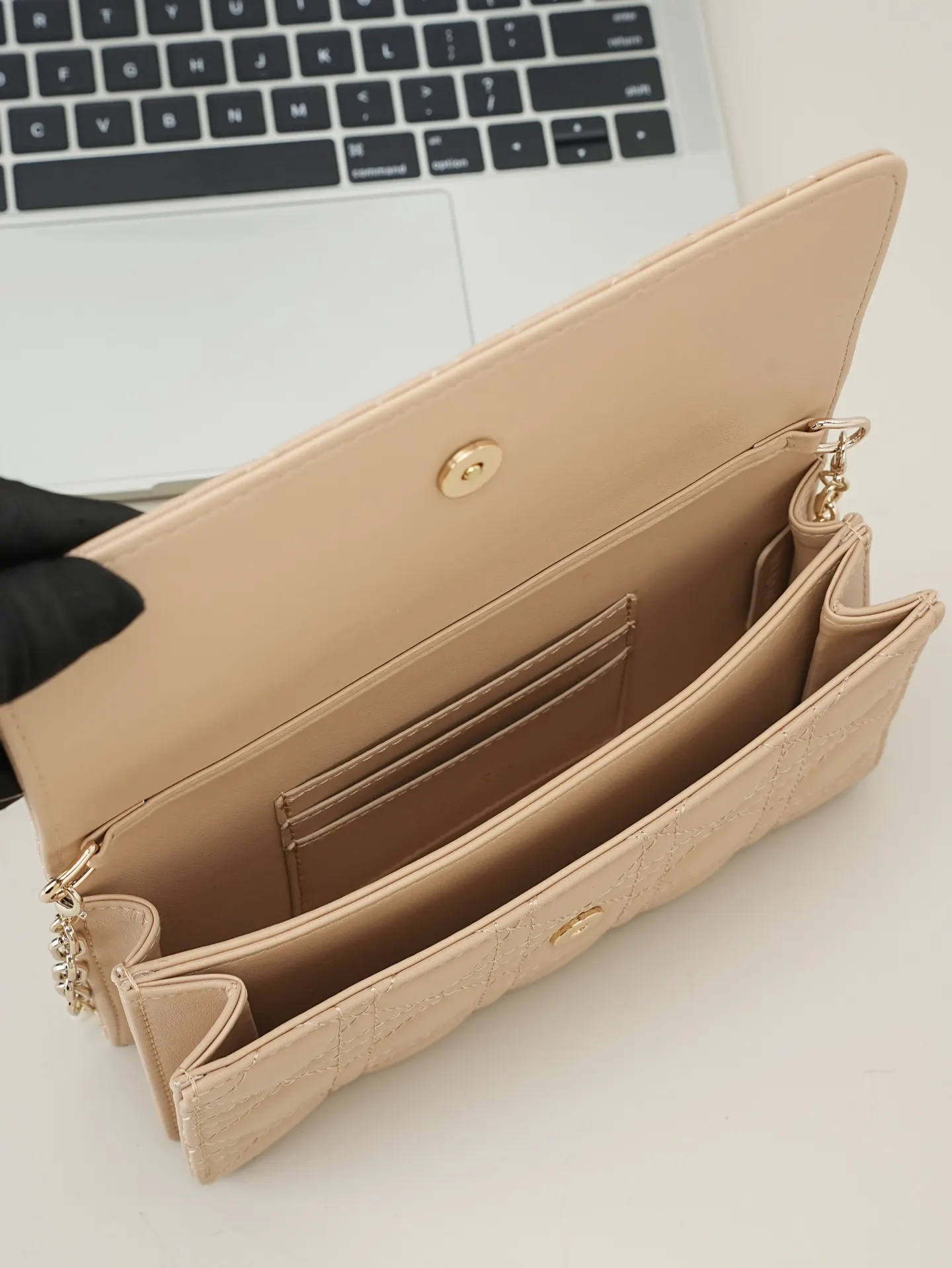 Dior Beige Chain Bag Image 9 Dior Beige Chain Bag Image 9