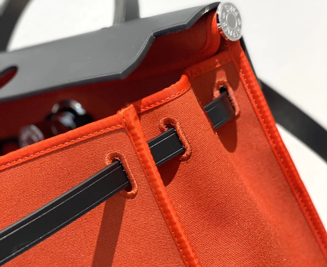 Hermès Herbag 双肩包 31cm 轻便通勤