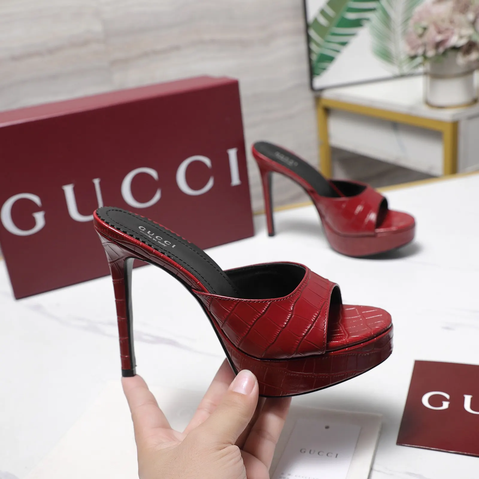 Gucci 高跟鞋