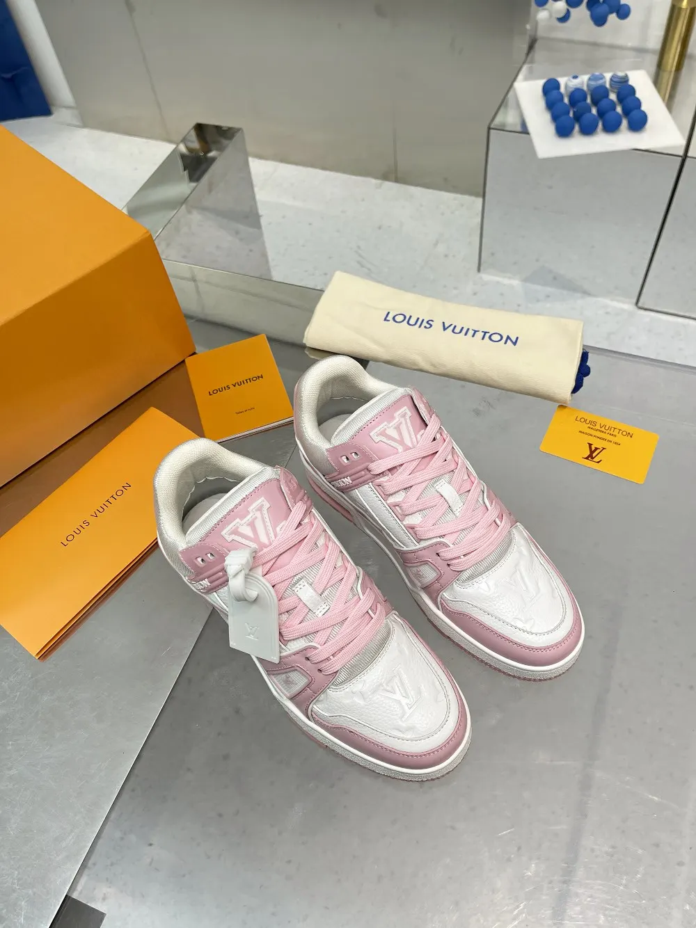 Louis Vuitton 运动鞋