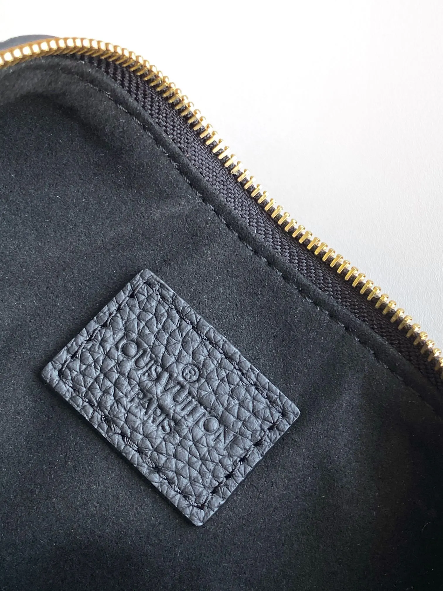 Louis Vuitton Black Chain Bag Leather
