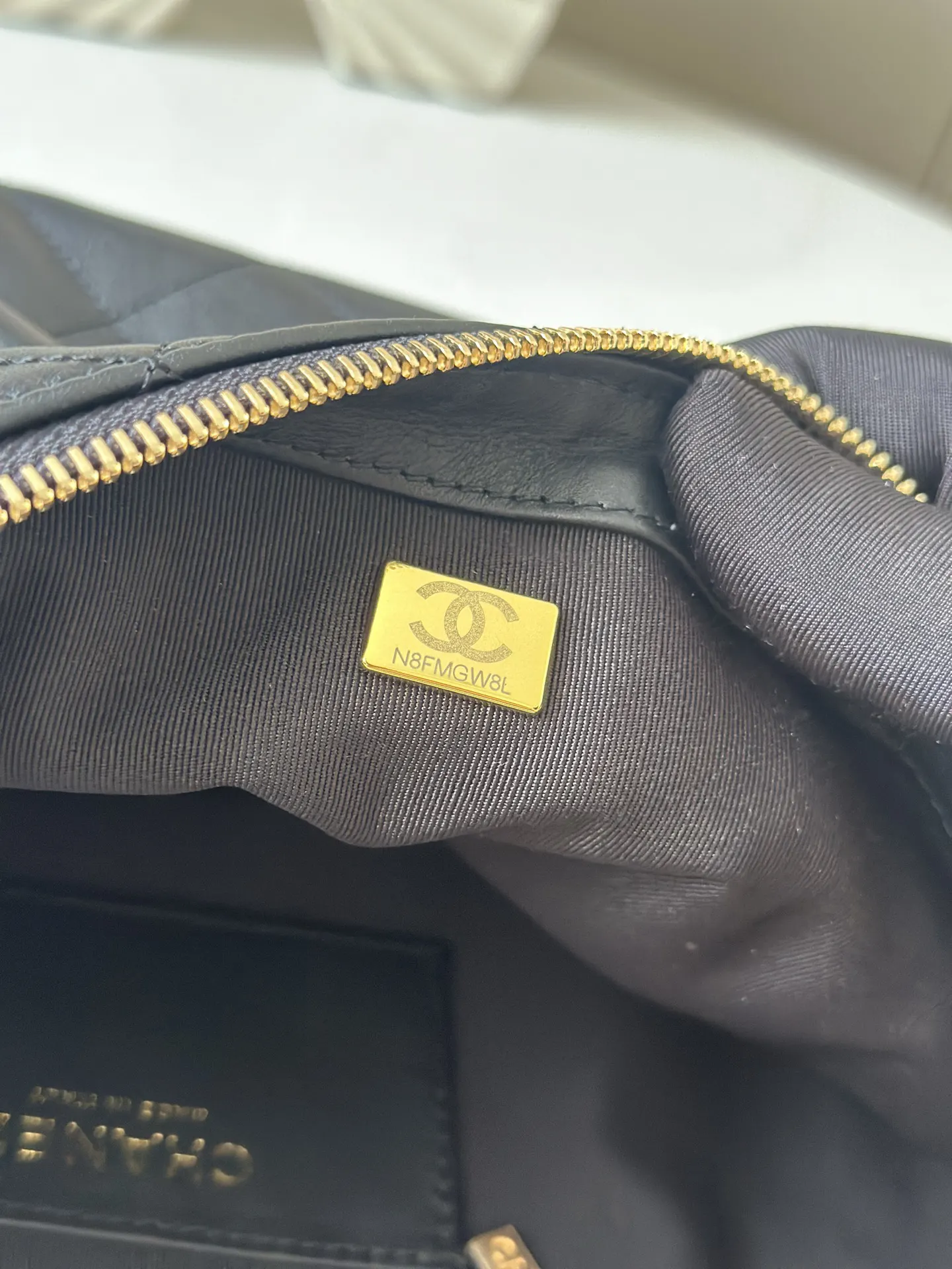 Chanel 小牛皮Hobo腋下包 單肩背(數字9) Chanel 小牛皮Hobo腋下包 單肩背(數字9)
